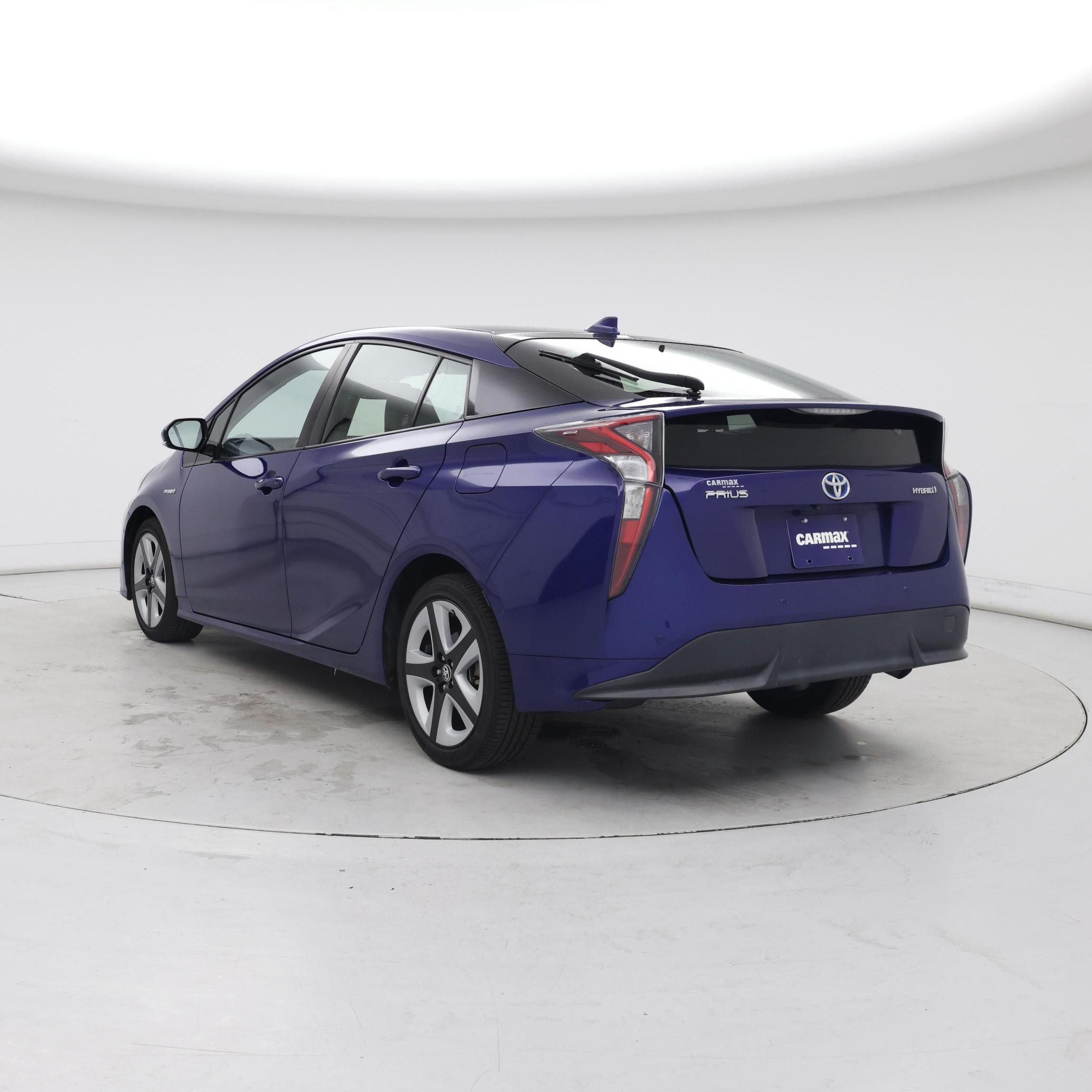 Thumbnail: 2018 Toyota Prius - 2