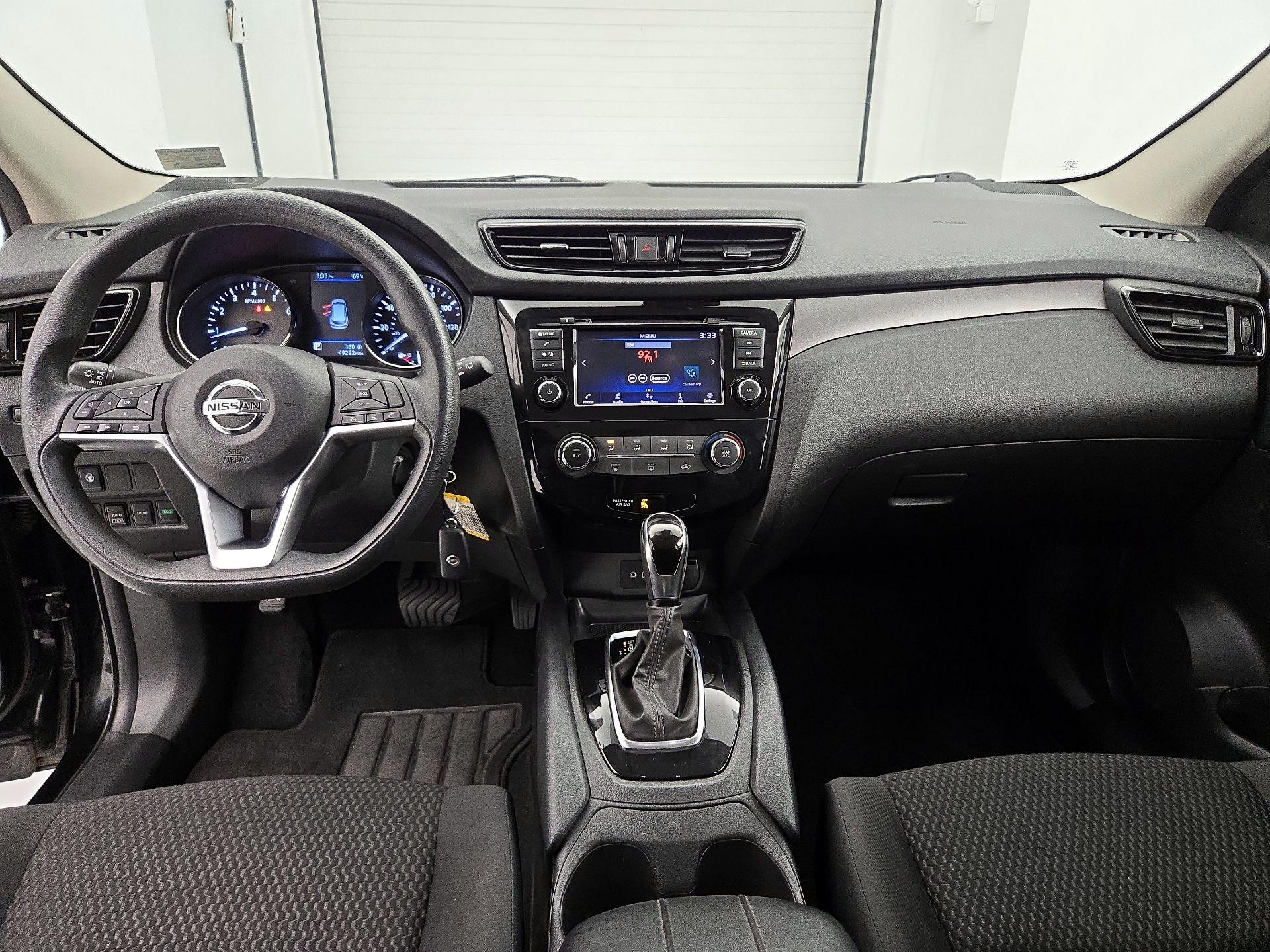 Thumbnail: 2022 Nissan Rogue Sport - 9