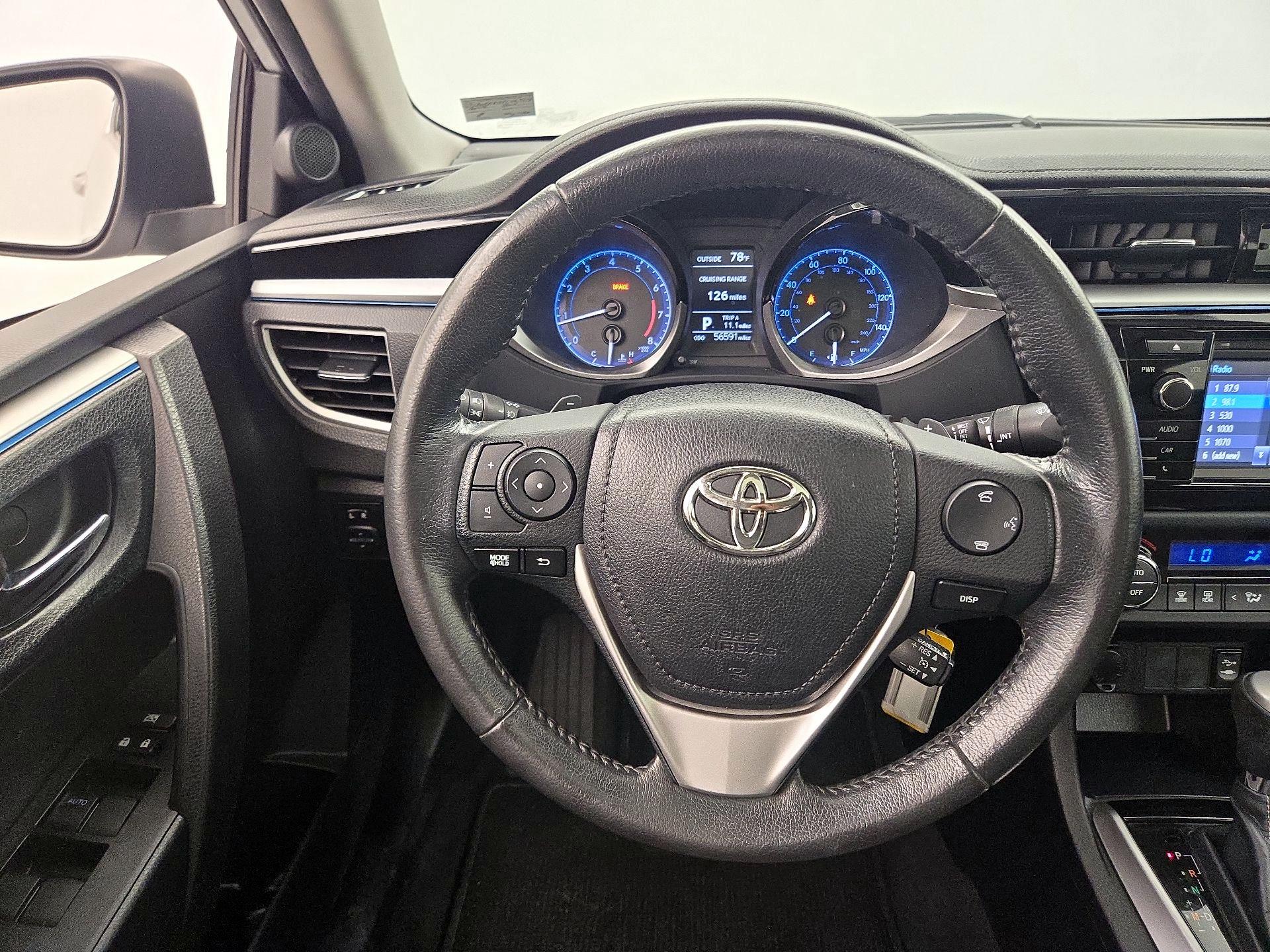 Thumbnail: 2015 Toyota Corolla - 10