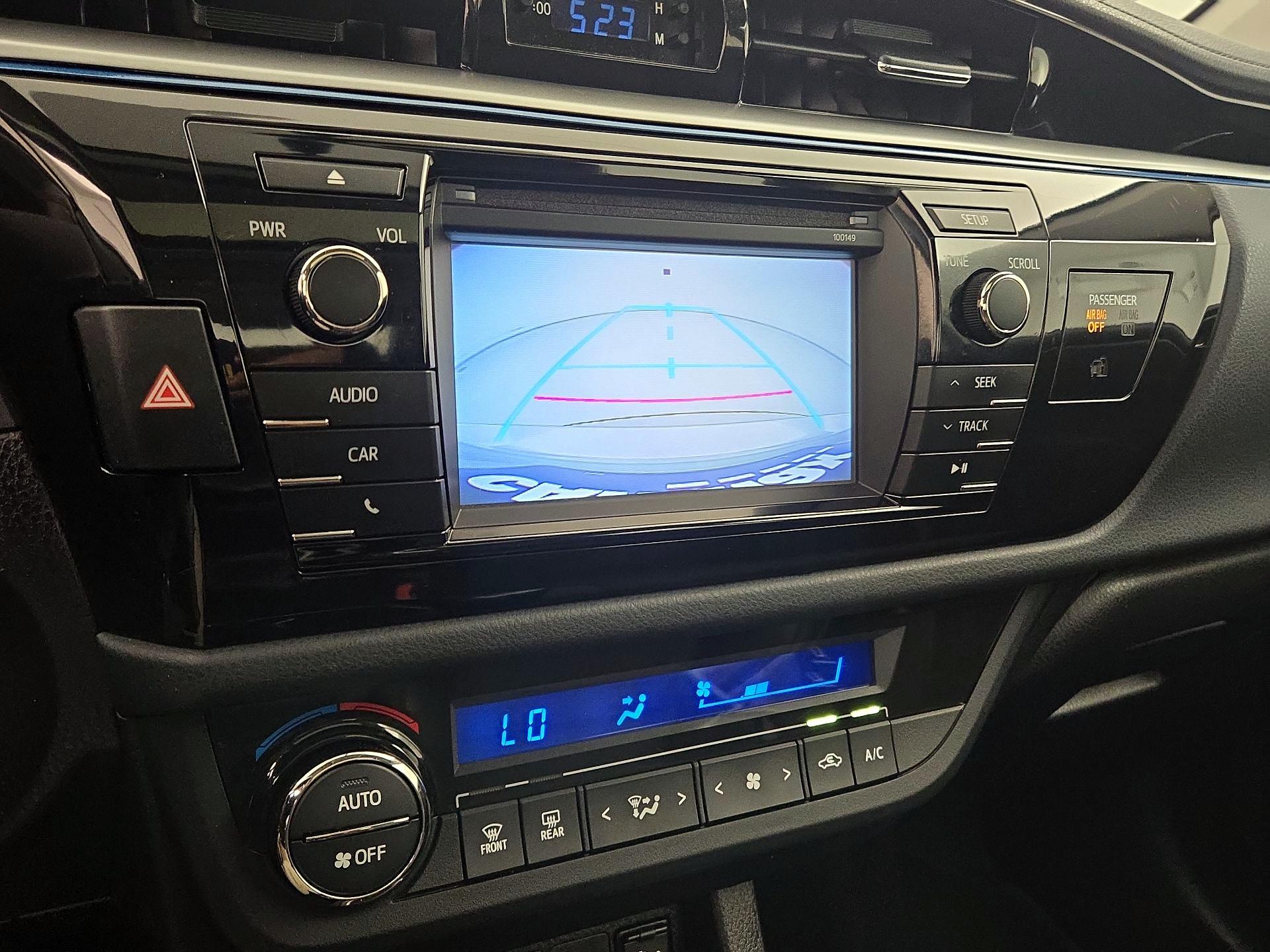 Thumbnail: 2015 Toyota Corolla - 14