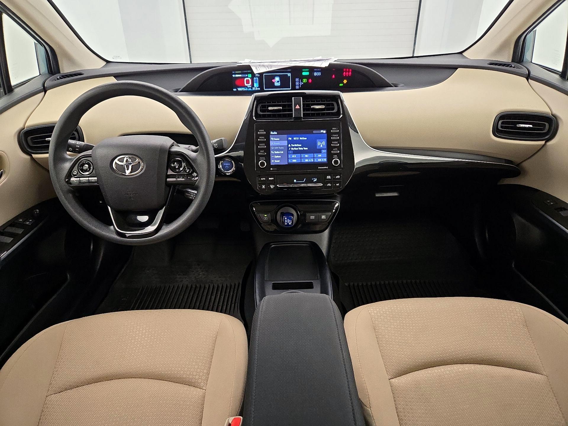 Thumbnail: 2022 Toyota Prius - 9