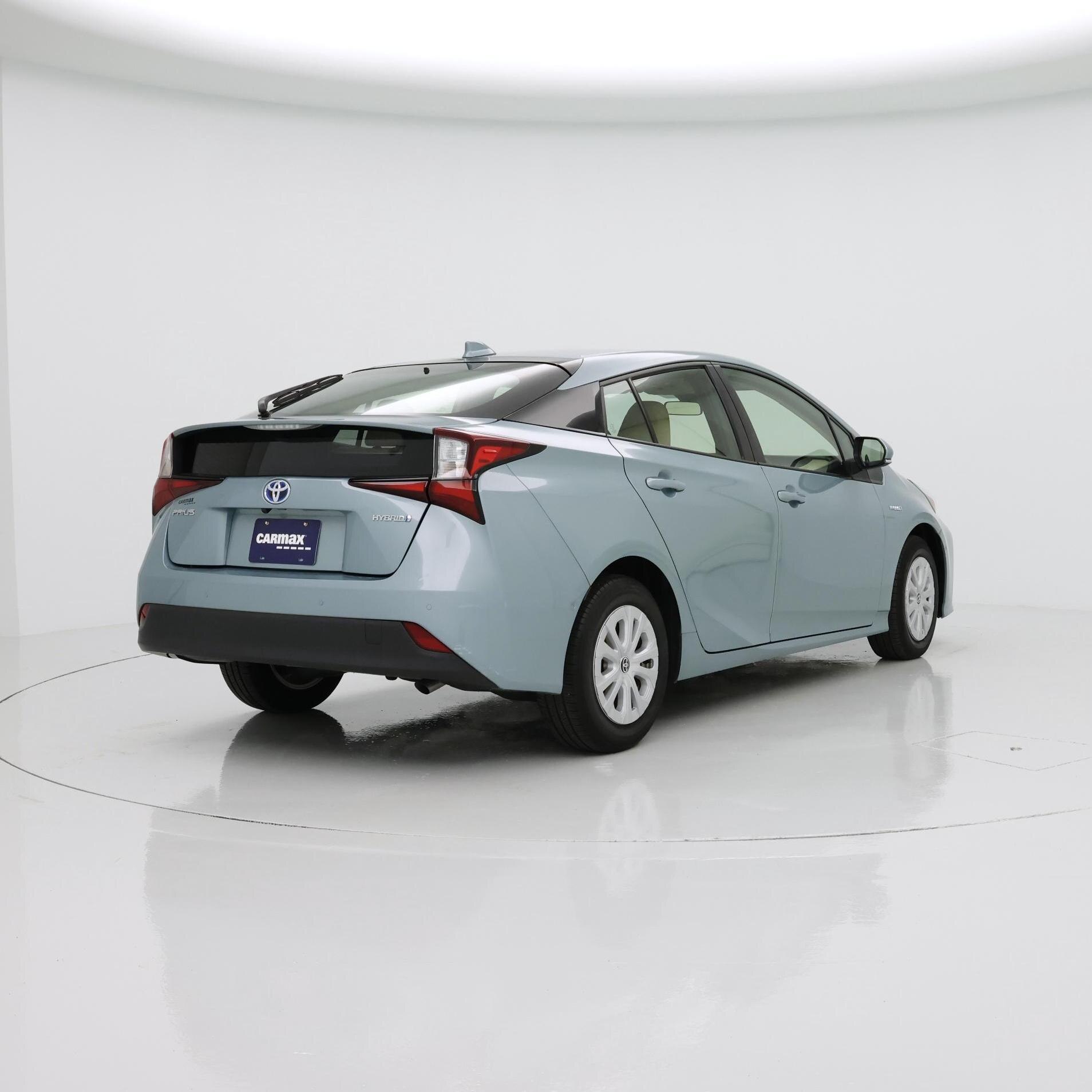 Thumbnail: 2022 Toyota Prius - 8