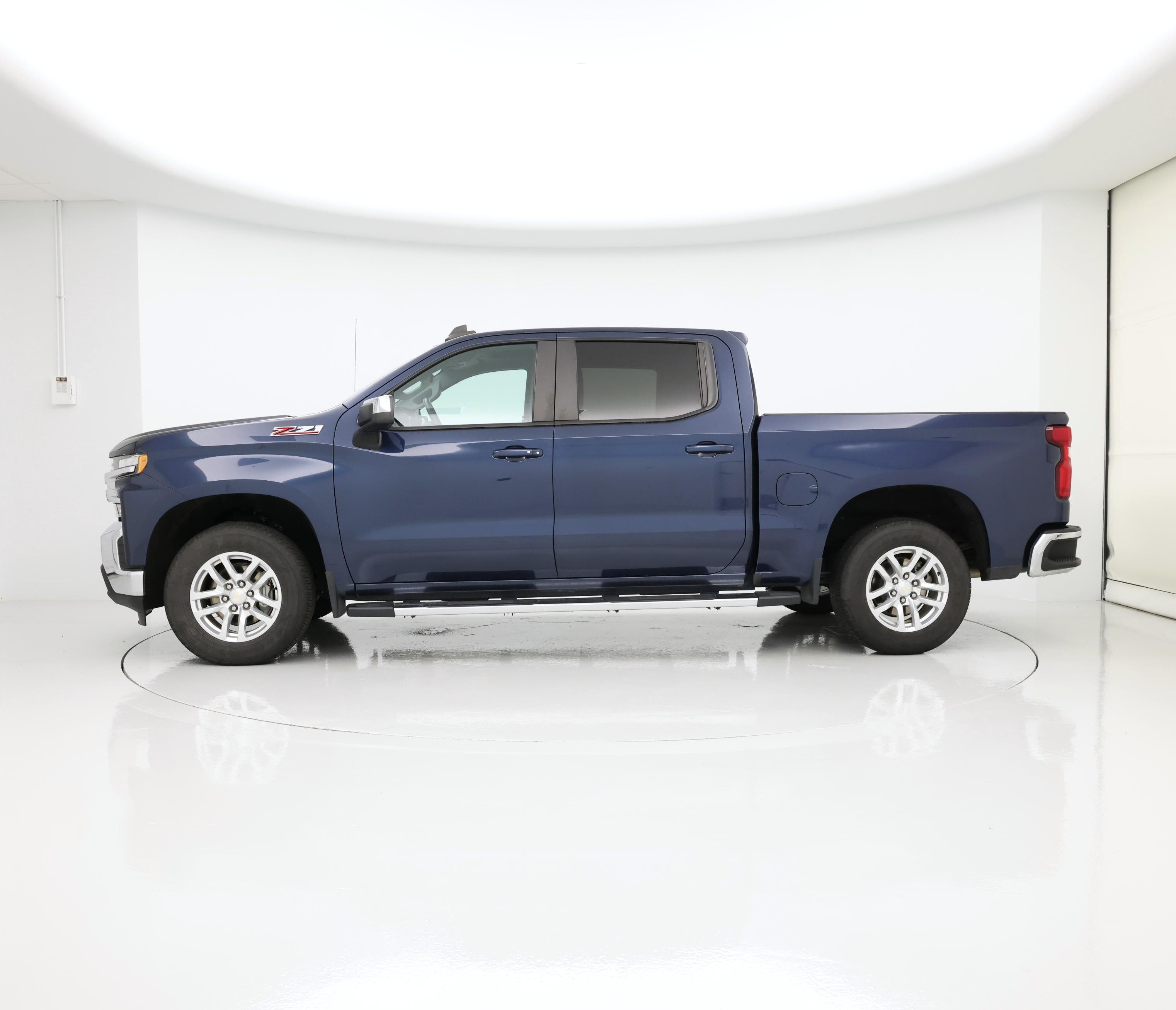 Thumbnail: 2020 Chevrolet Silverado 1500 - 3