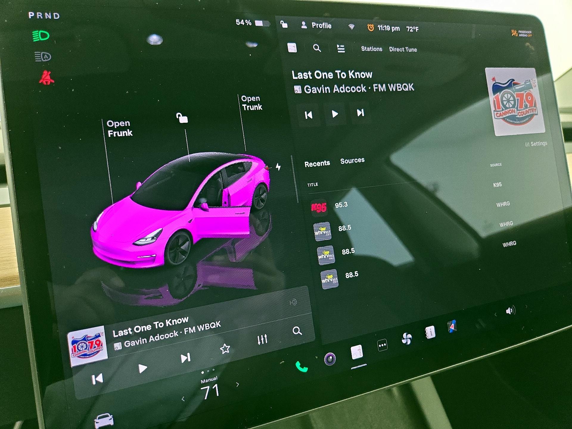 Thumbnail: 2022 Tesla Model 3 - 15