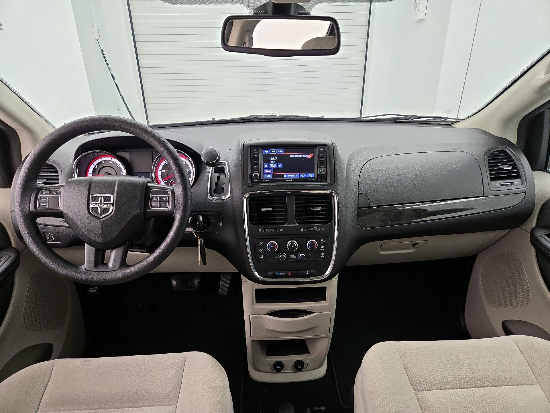 Thumbnail: 2018 Dodge Grand Caravan - 9