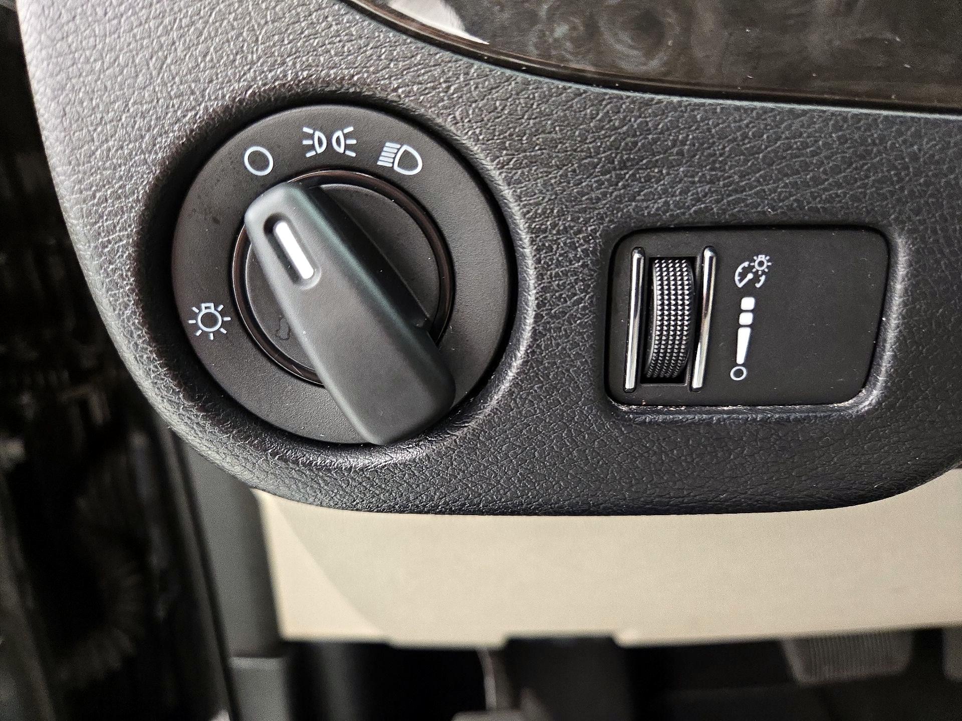 Thumbnail: 2018 Dodge Grand Caravan - 13