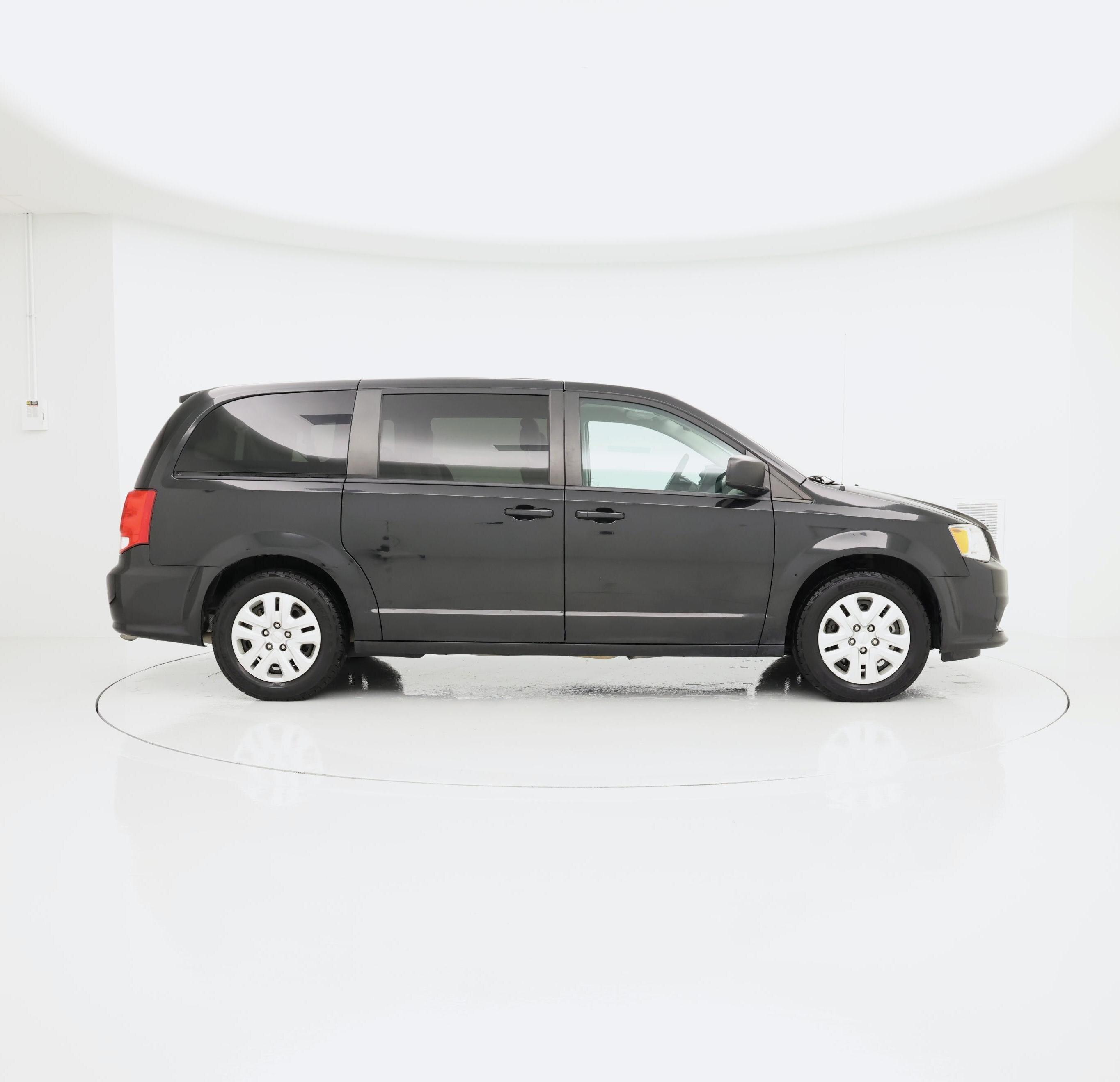 Thumbnail: 2018 Dodge Grand Caravan - 7