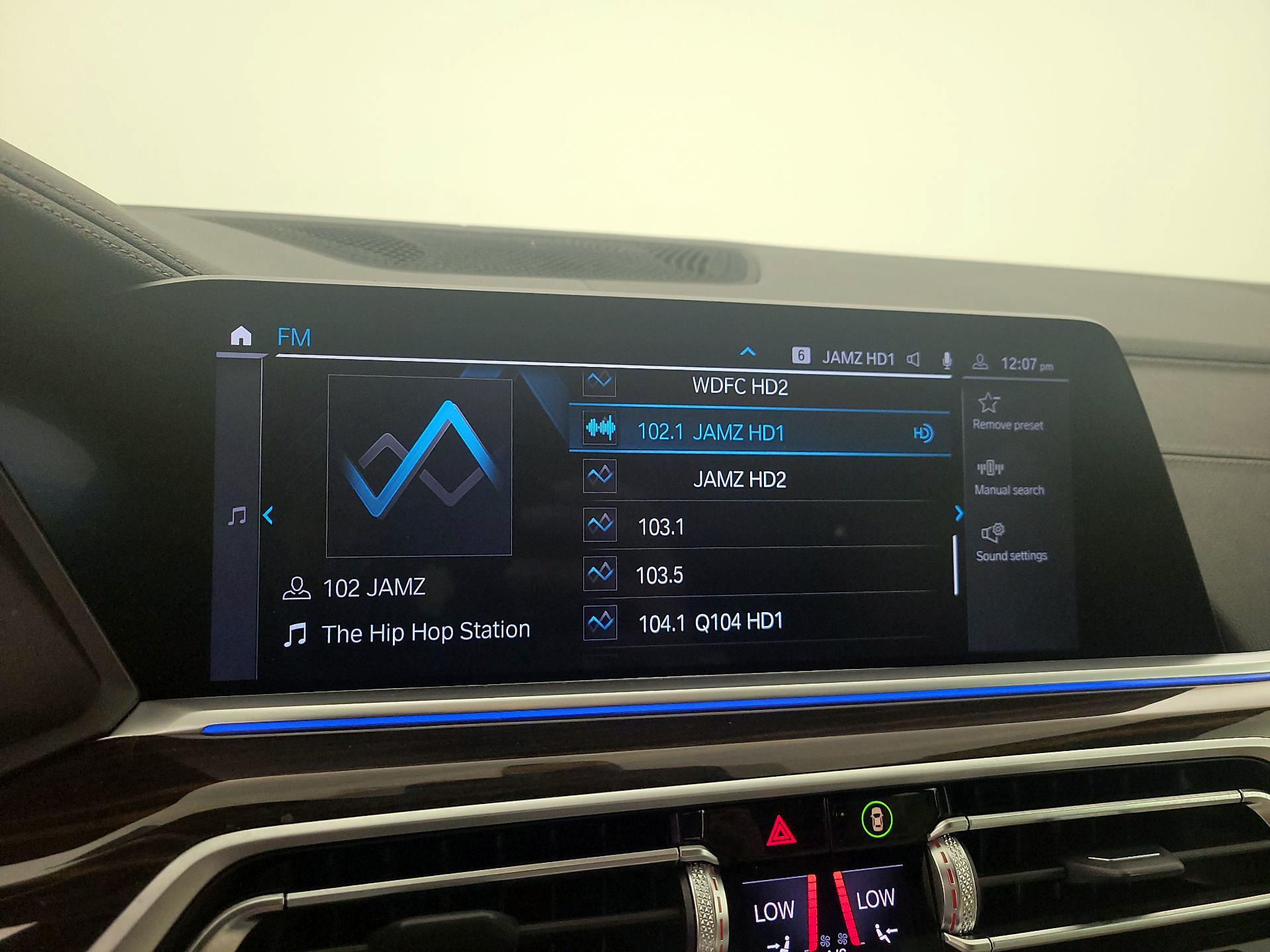Thumbnail: 2021 BMW X5 - 16