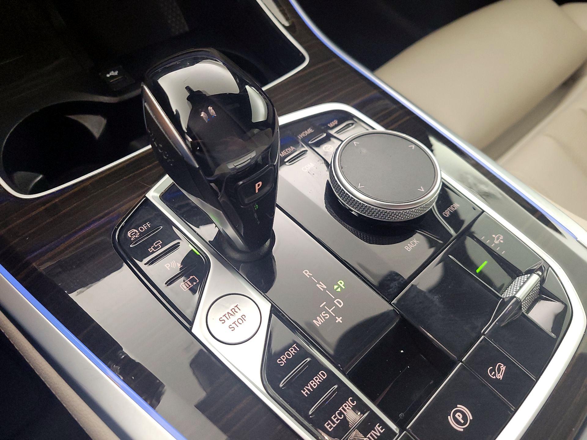 Thumbnail: 2021 BMW X5 - 18