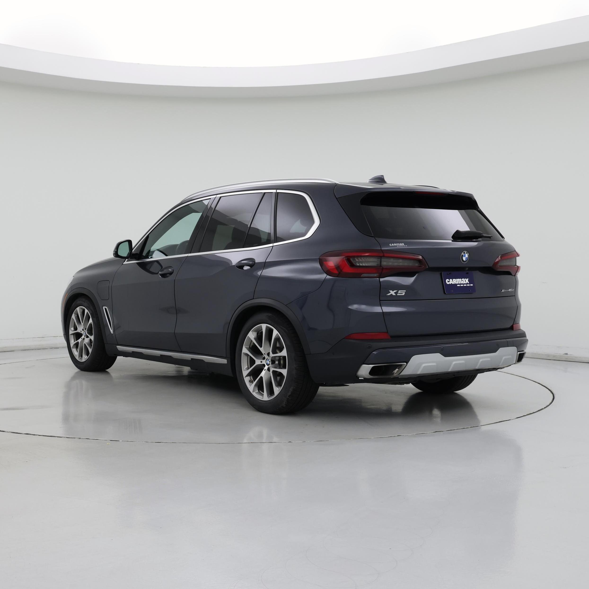 Thumbnail: 2021 BMW X5 - 2