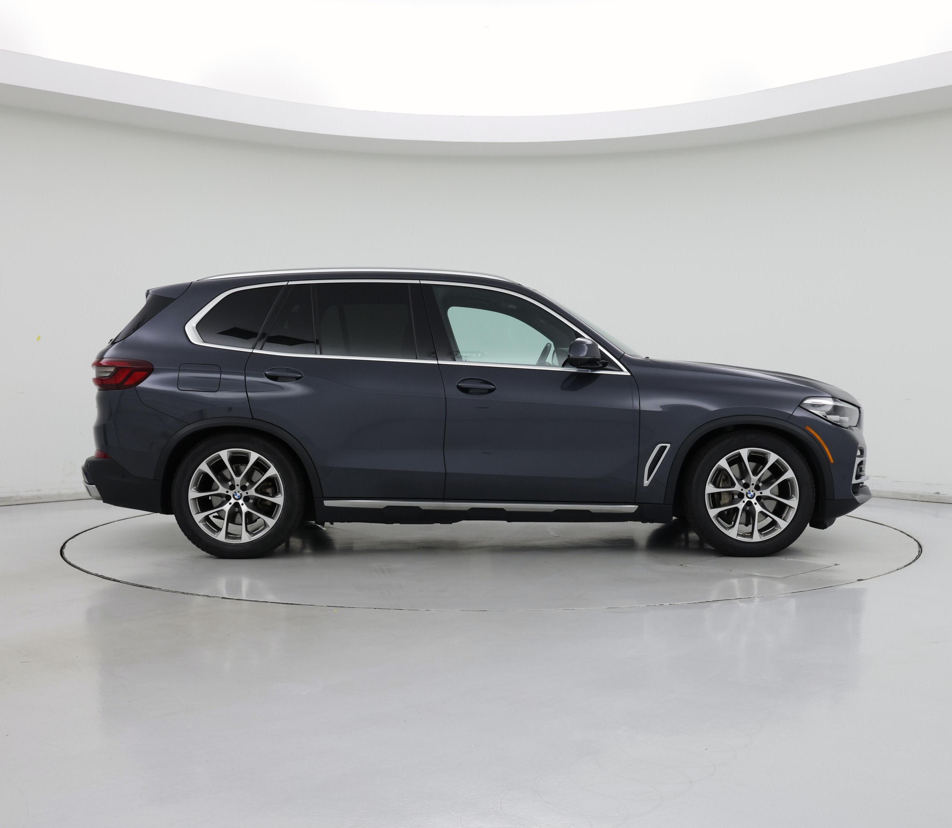 Thumbnail: 2021 BMW X5 - 7