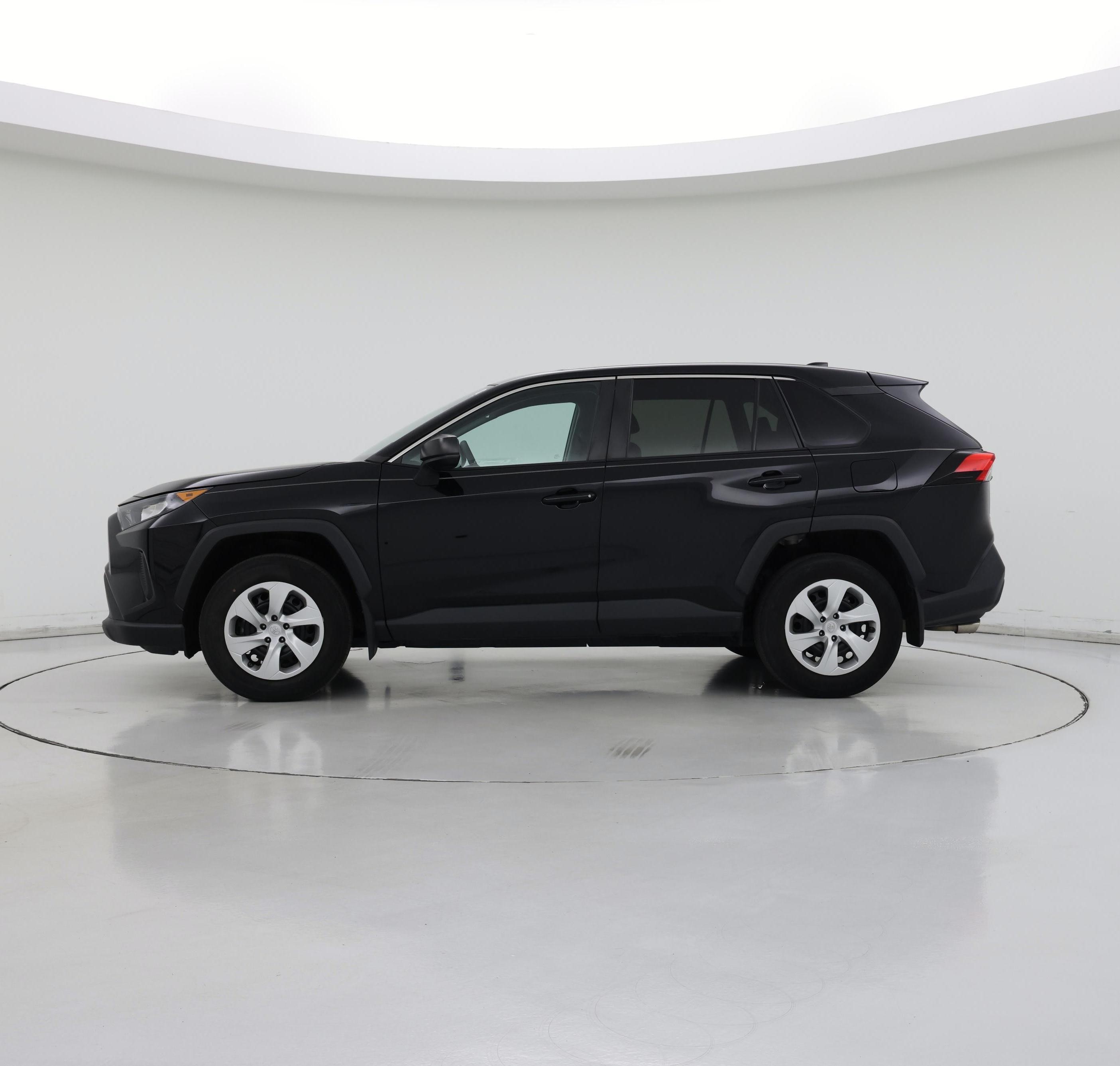 Thumbnail: 2022 Toyota RAV4 - 3