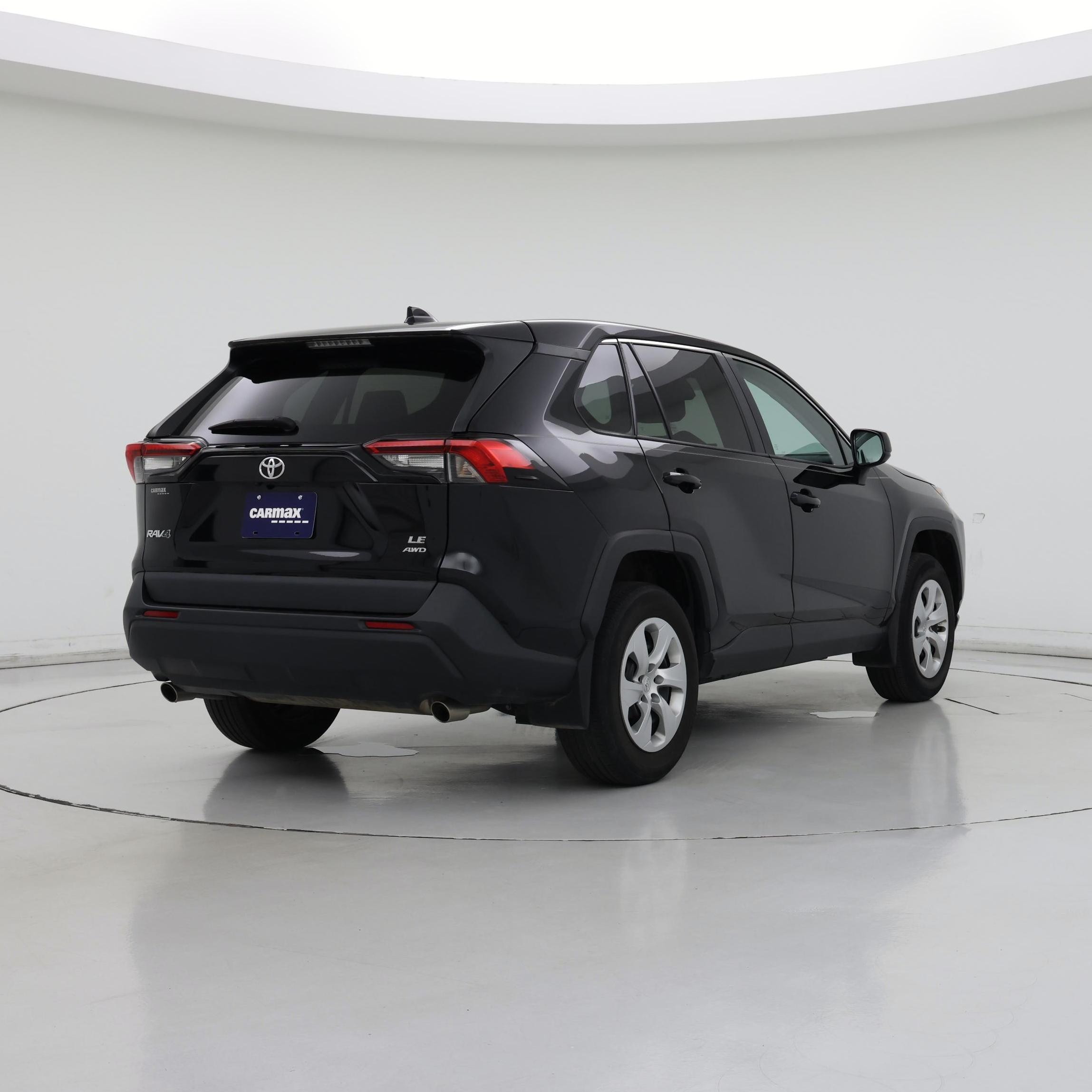 Thumbnail: 2022 Toyota RAV4 - 8
