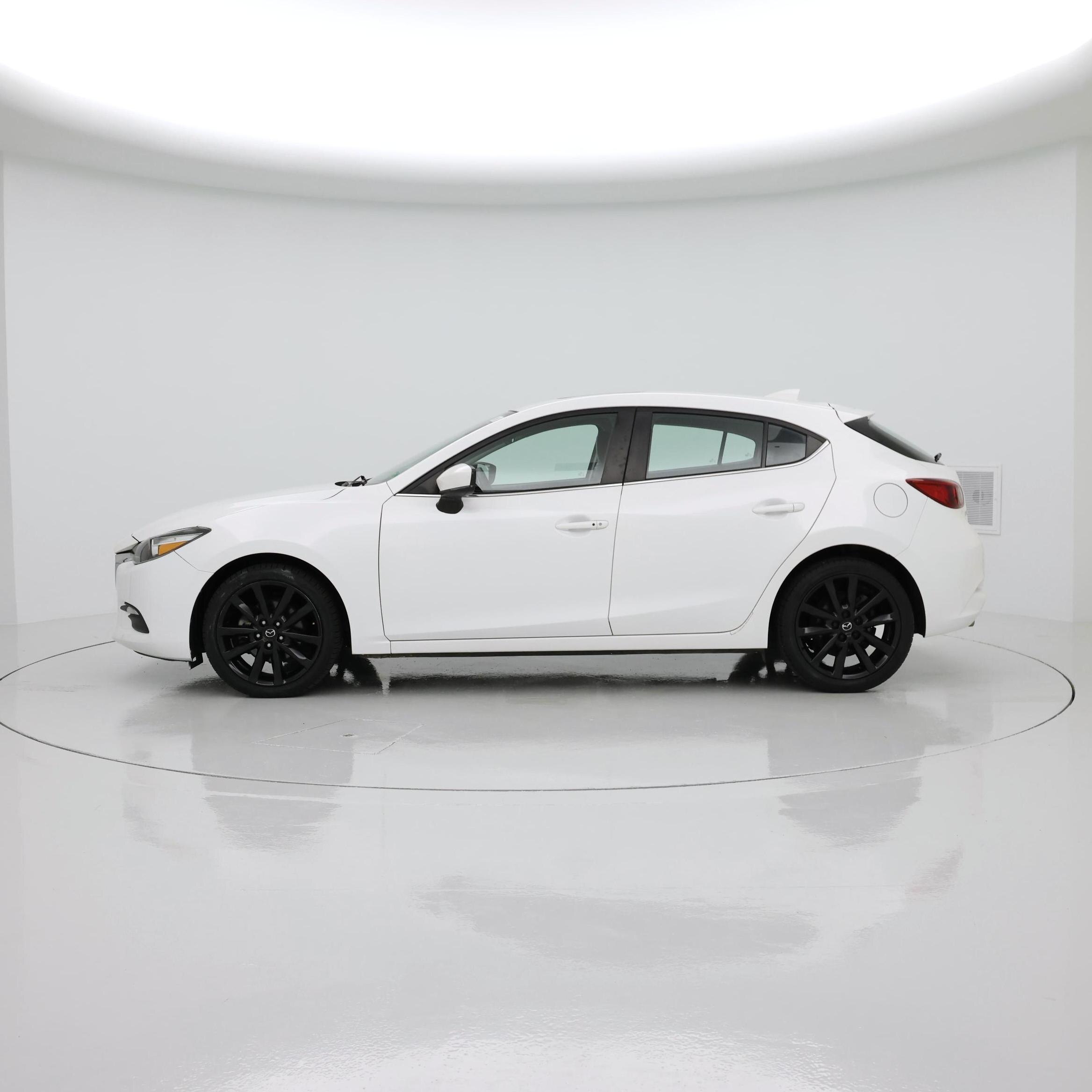 Thumbnail: 2018 Mazda Mazda3 - 3