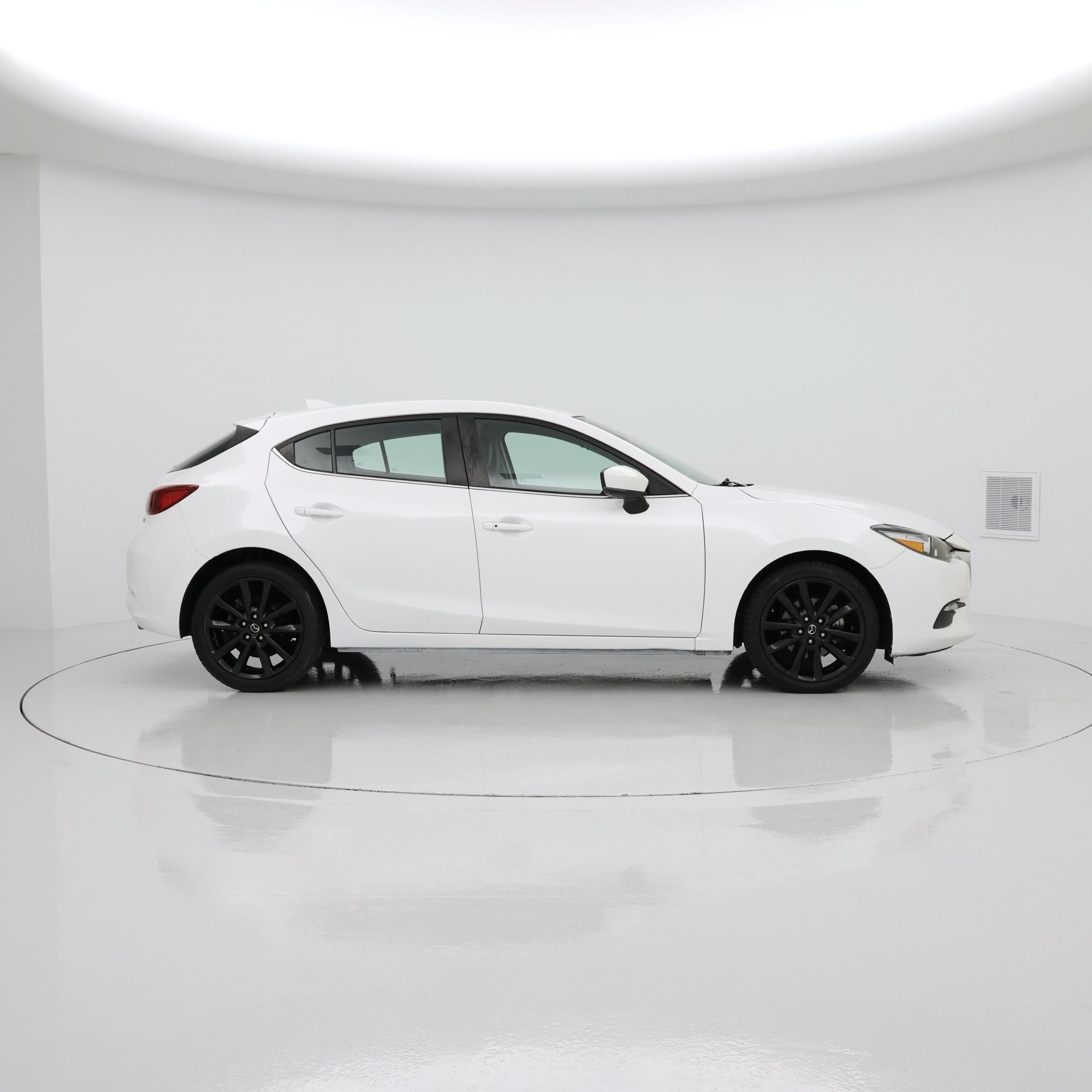 Thumbnail: 2018 Mazda Mazda3 - 7
