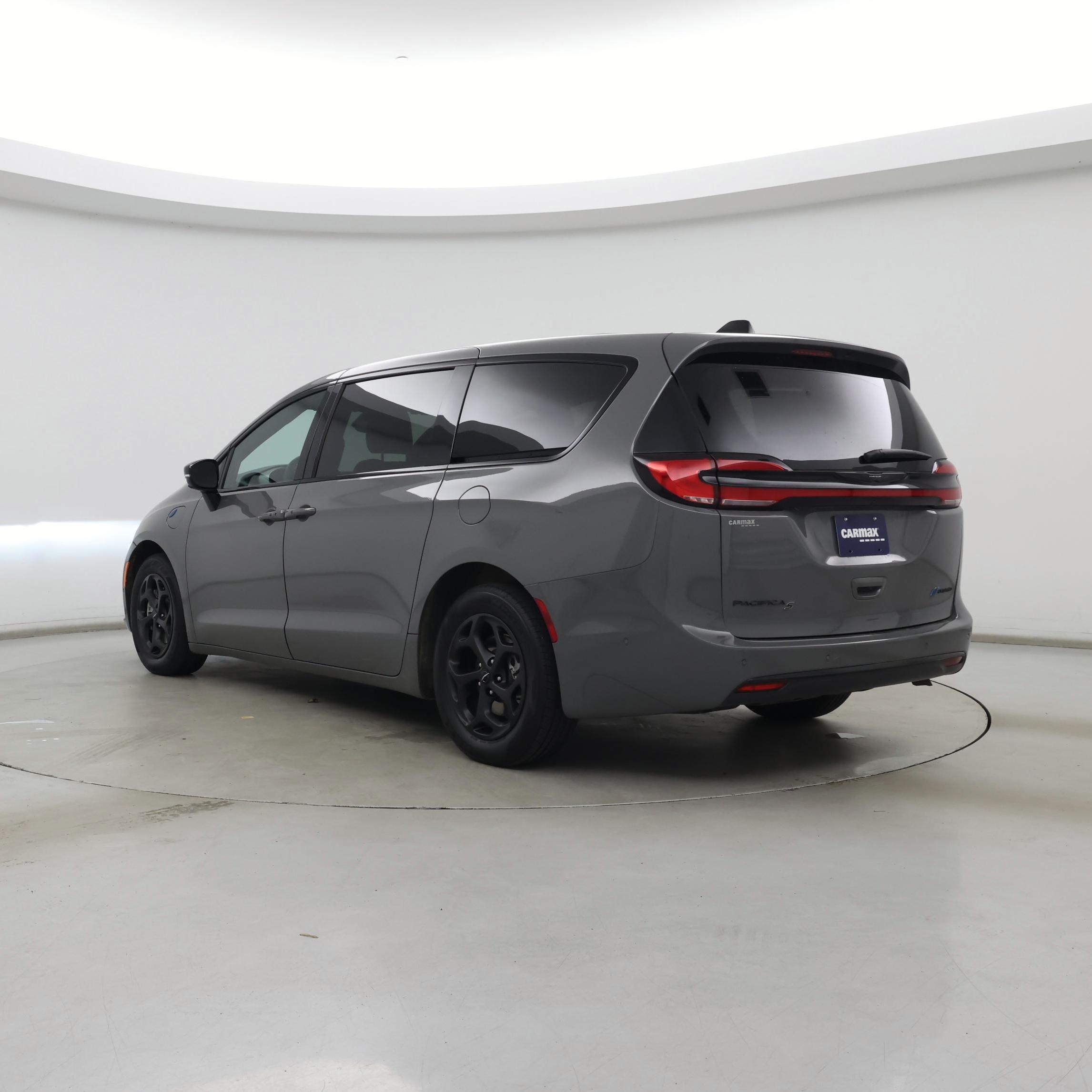 Thumbnail: 2023 Chrysler Pacifica - 2