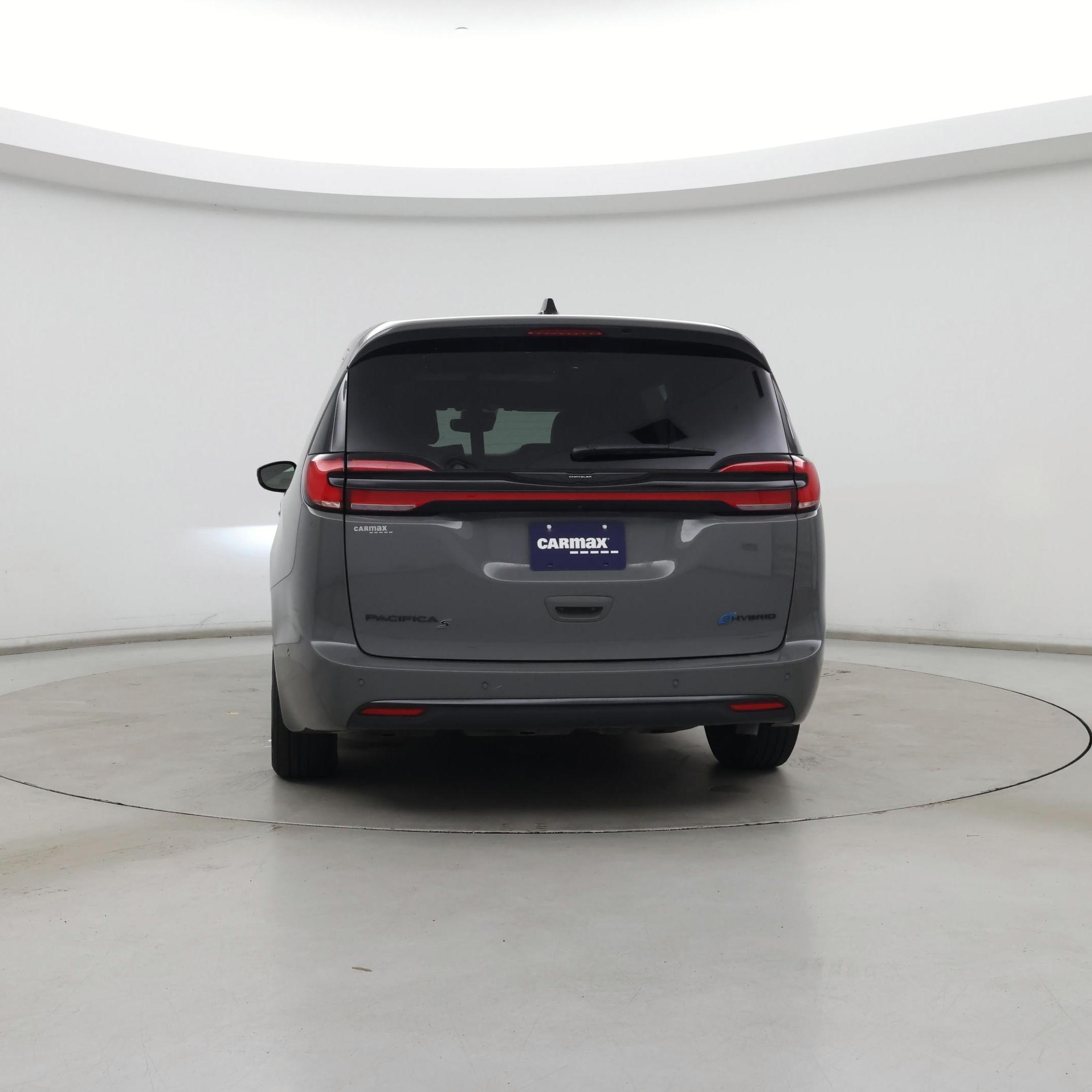 Thumbnail: 2023 Chrysler Pacifica - 6