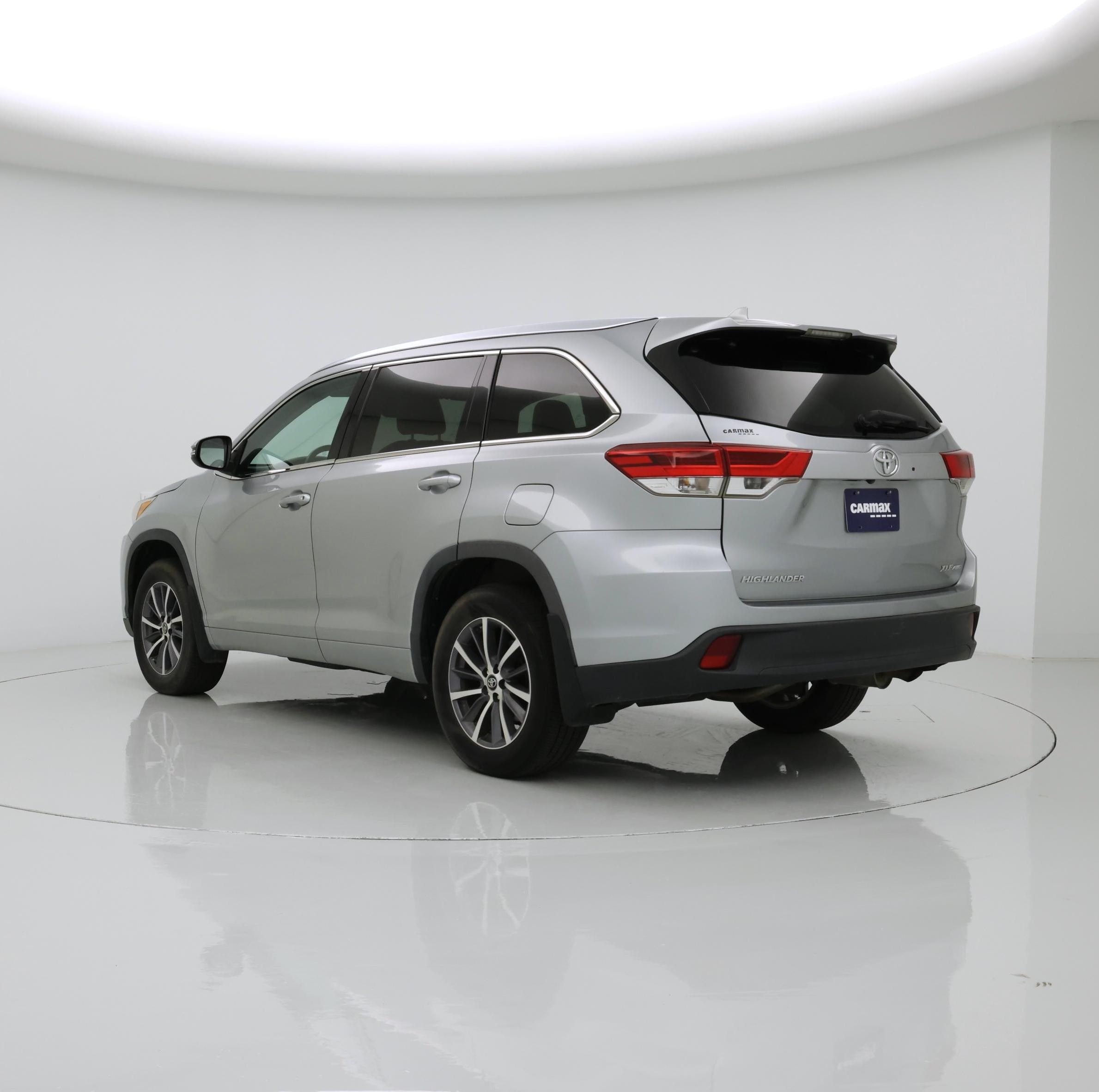 Thumbnail: 2017 Toyota Highlander - 2