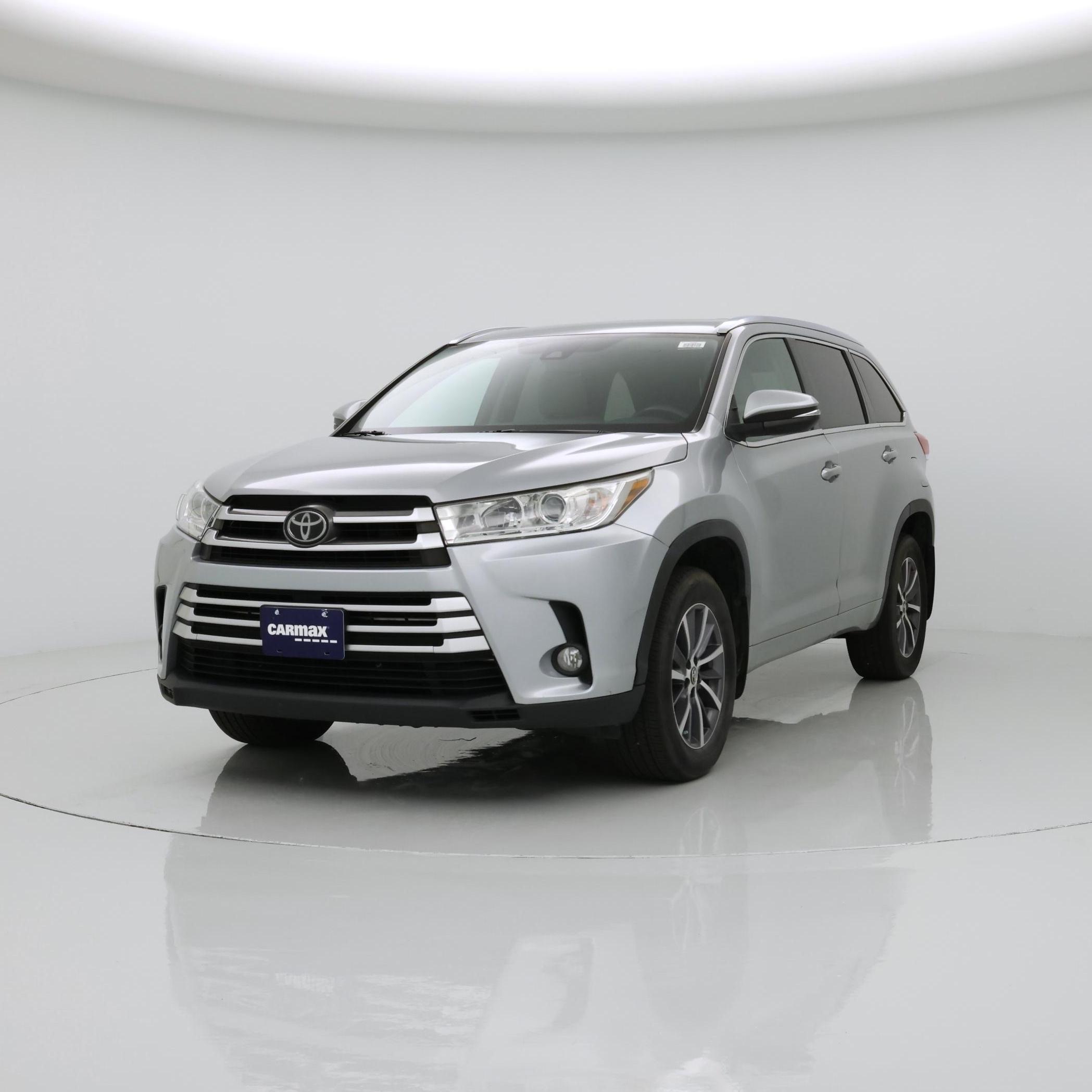 Thumbnail: 2017 Toyota Highlander - 4