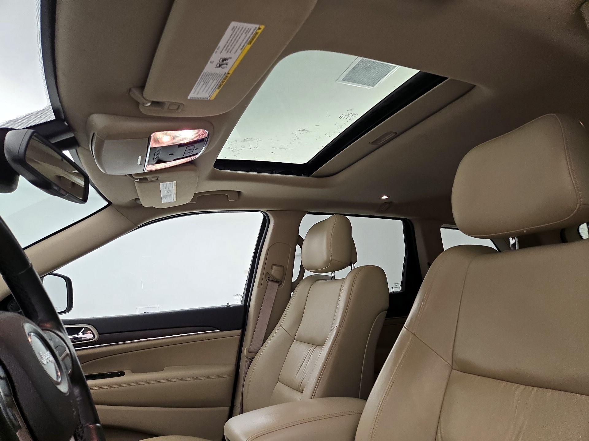 Thumbnail: 2016 Jeep Grand Cherokee - 20