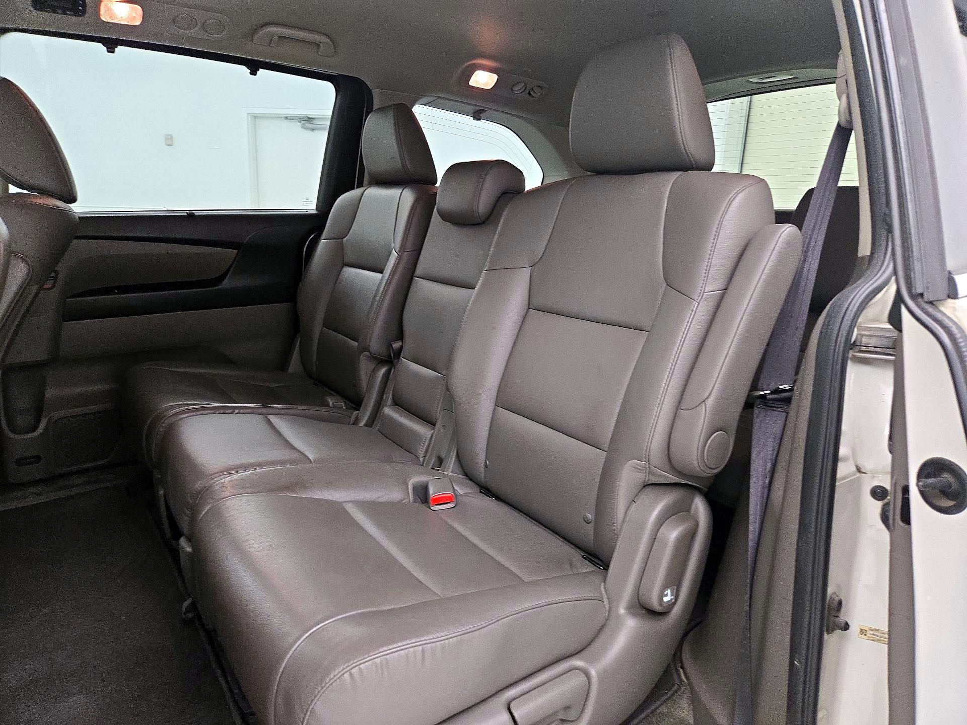 Thumbnail: 2015 Honda Odyssey - 20