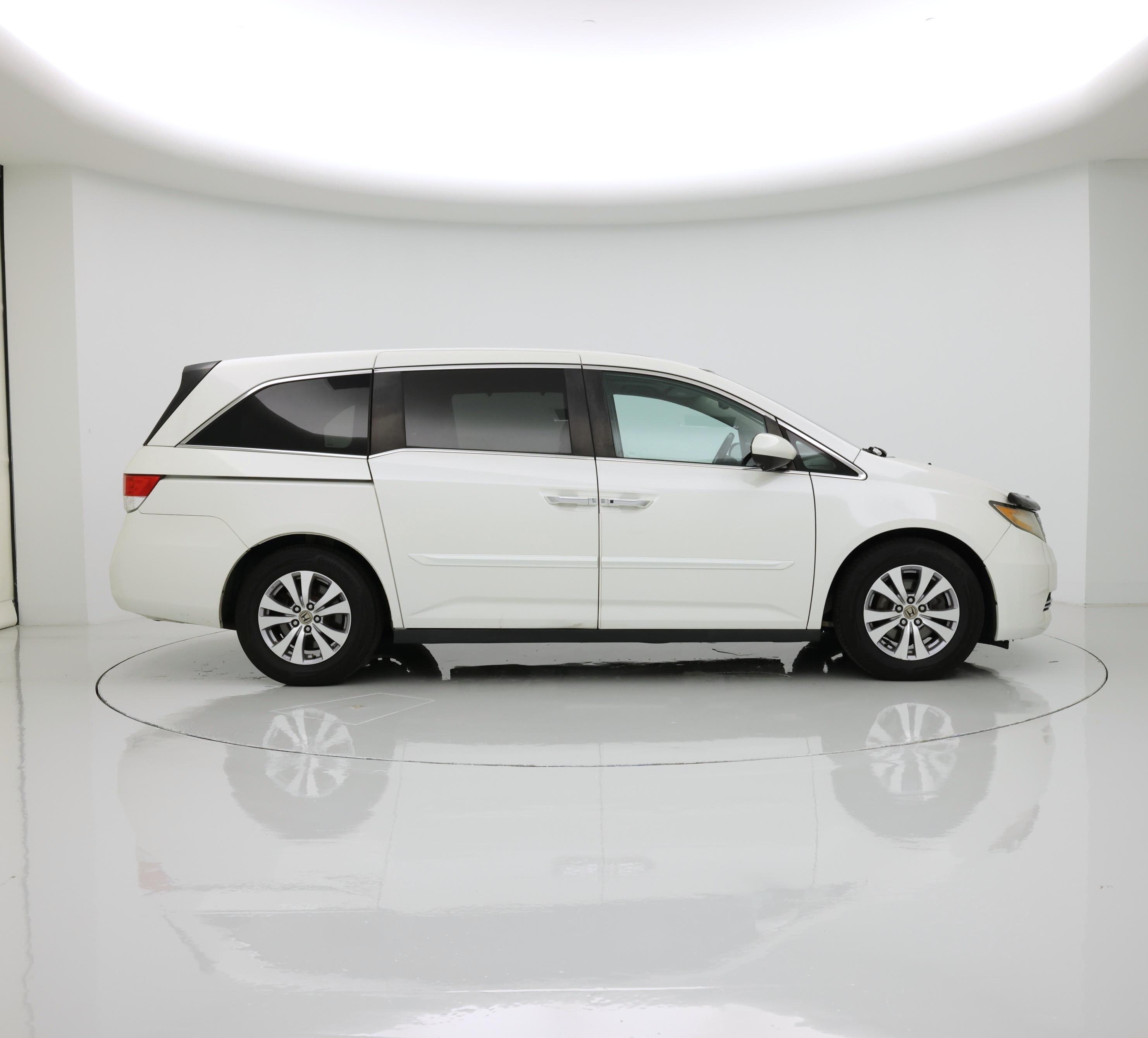 Thumbnail: 2015 Honda Odyssey - 7