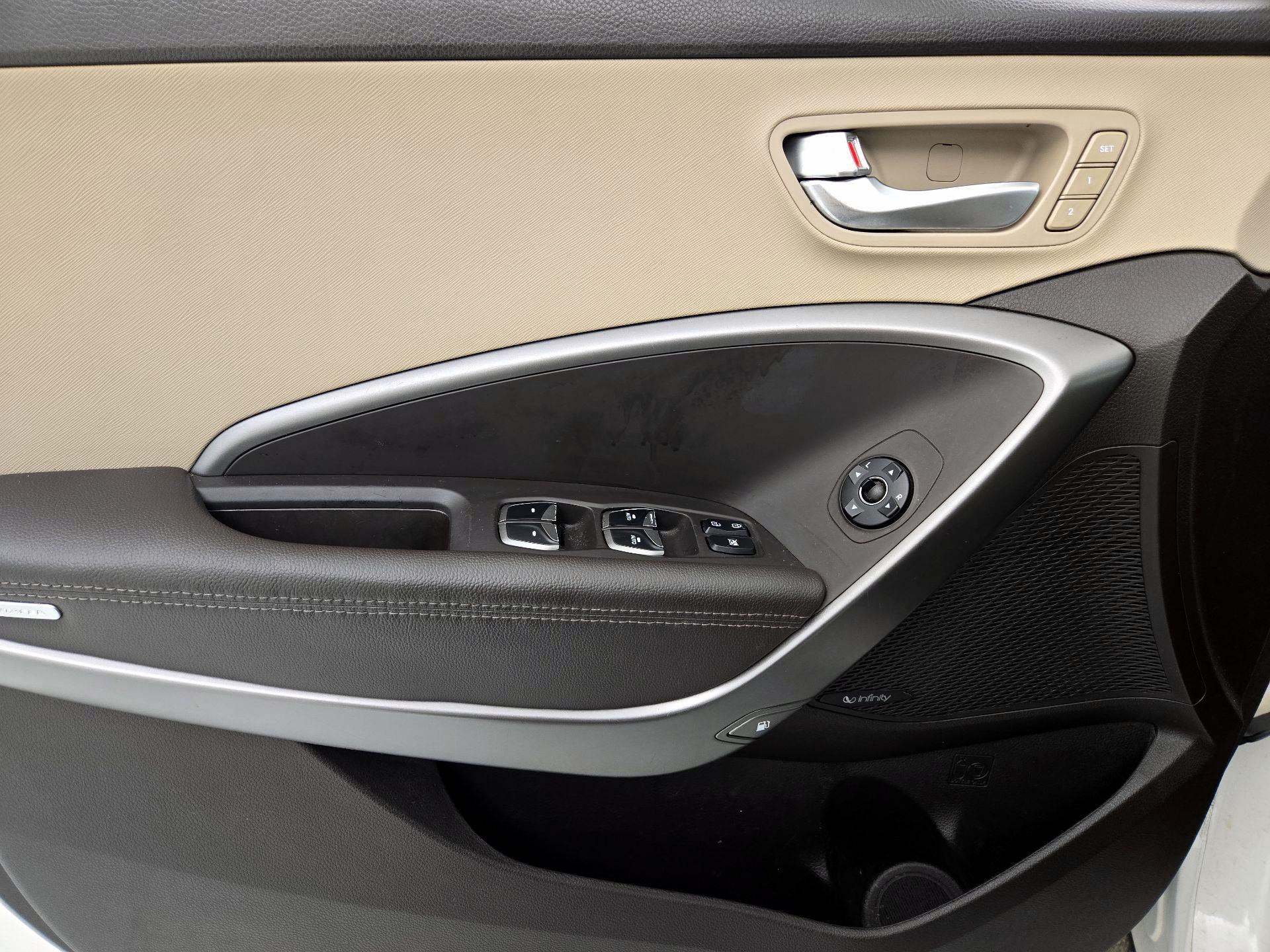 Thumbnail: 2019 Hyundai Santa Fe - 12