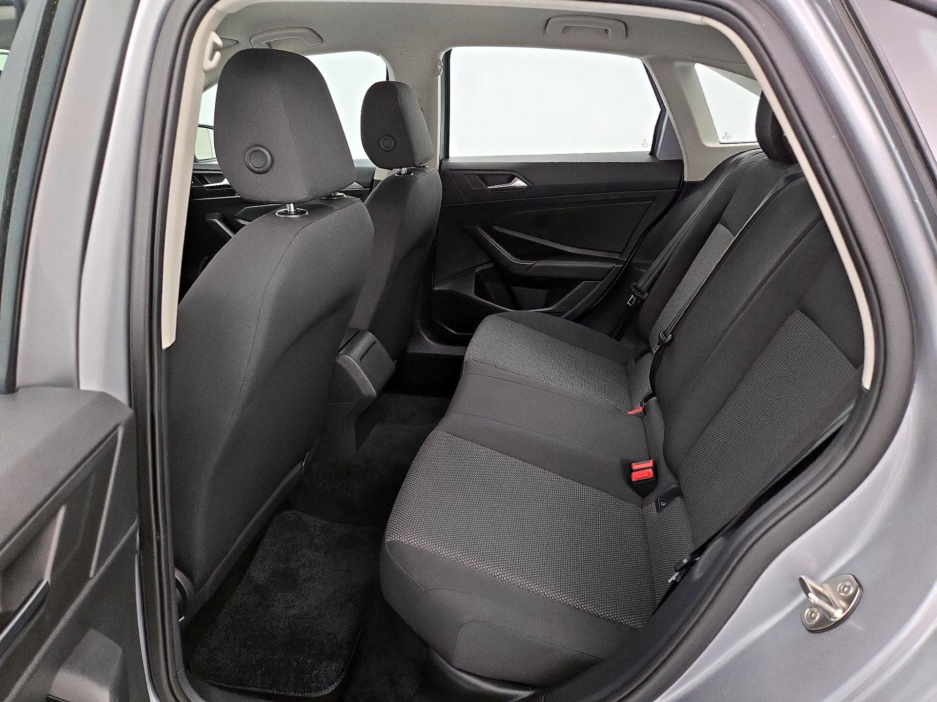 Thumbnail: 2019 Volkswagen Jetta - 19
