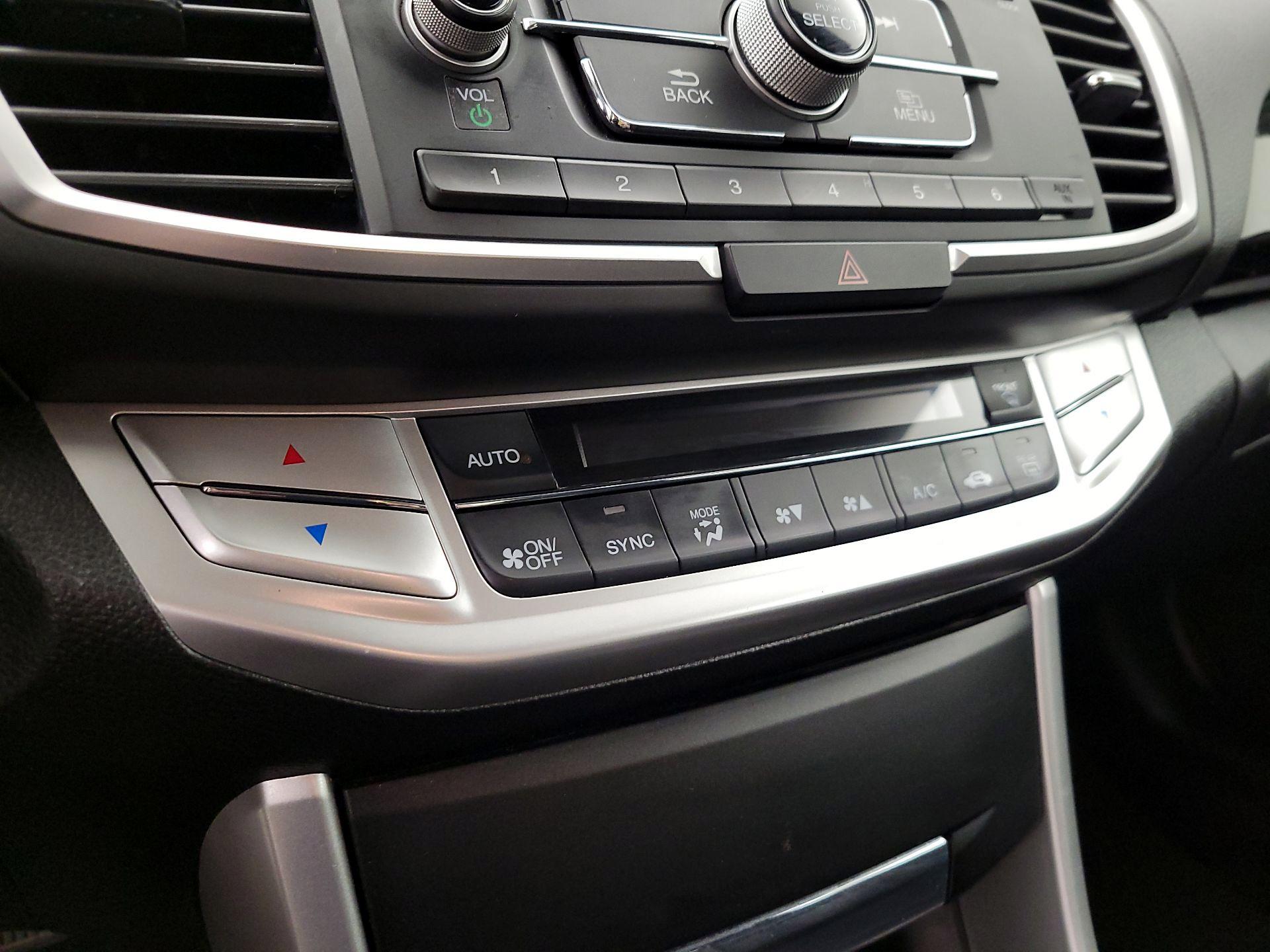 Thumbnail: 2015 Honda Accord - 16