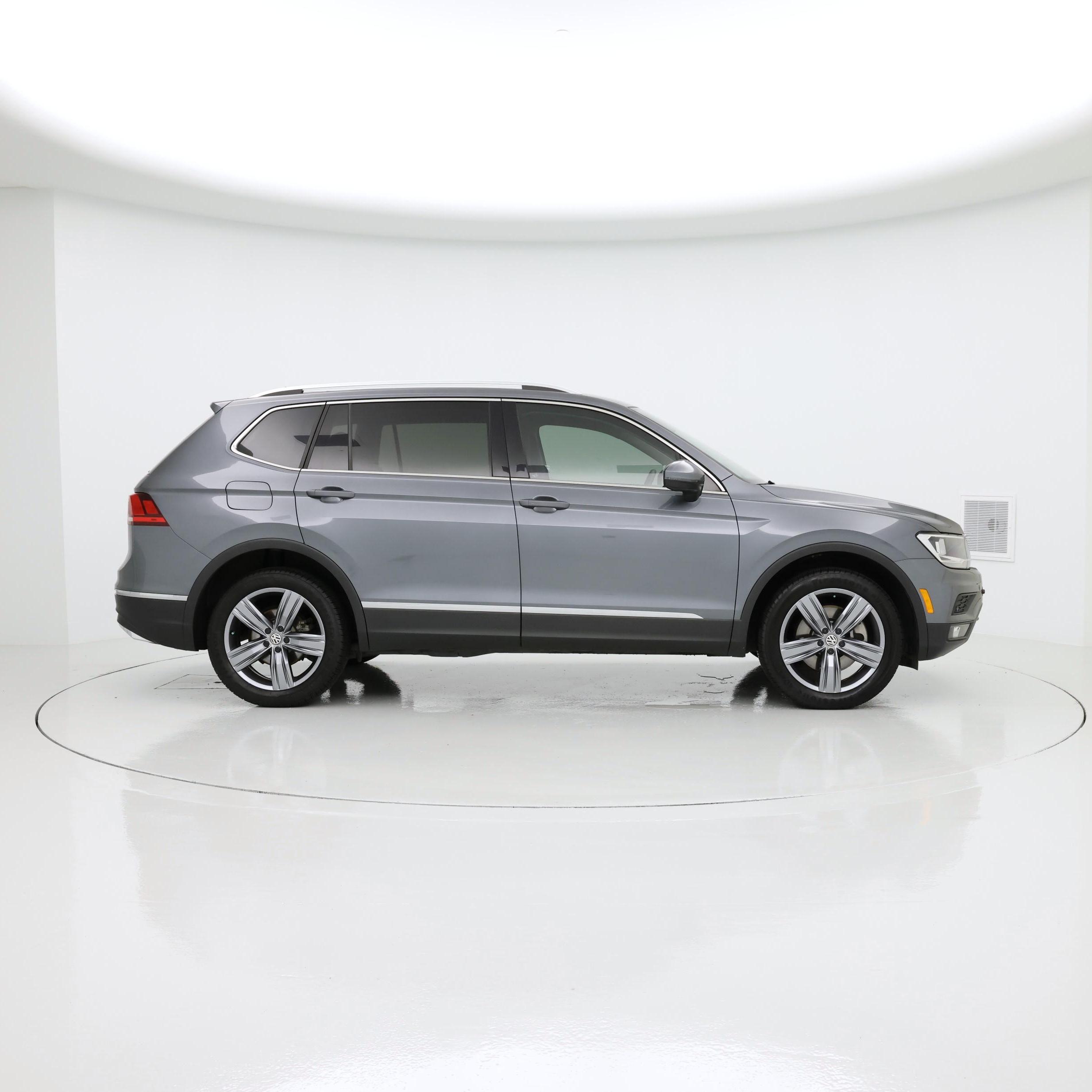 Thumbnail: 2020 Volkswagen Tiguan - 7