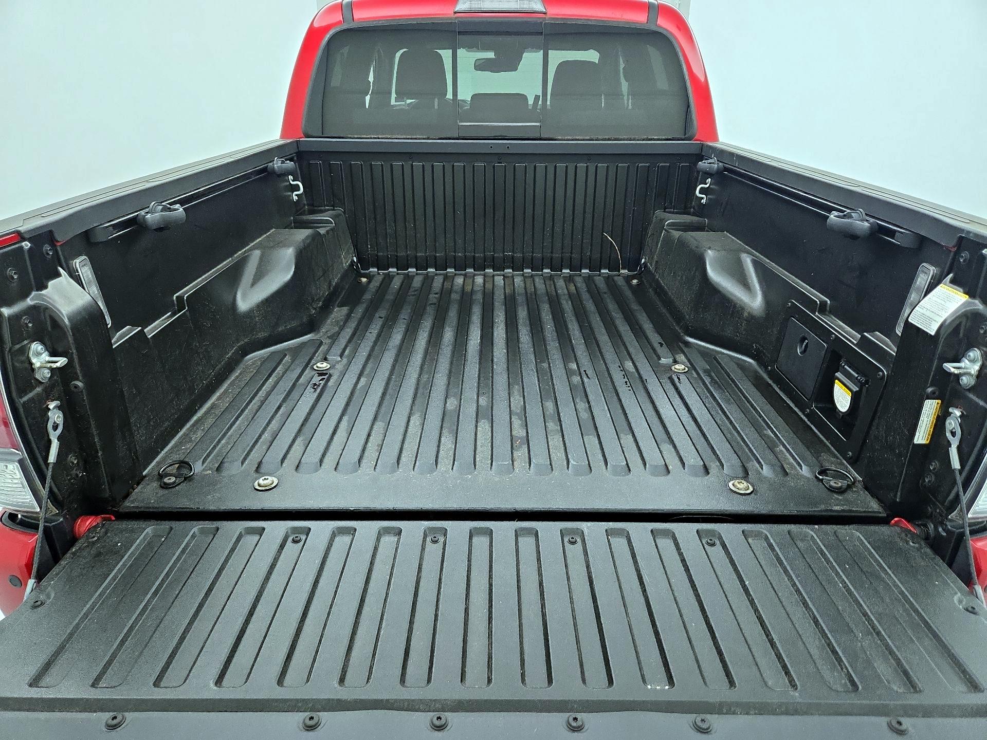 Thumbnail: 2023 Toyota Tacoma - 20