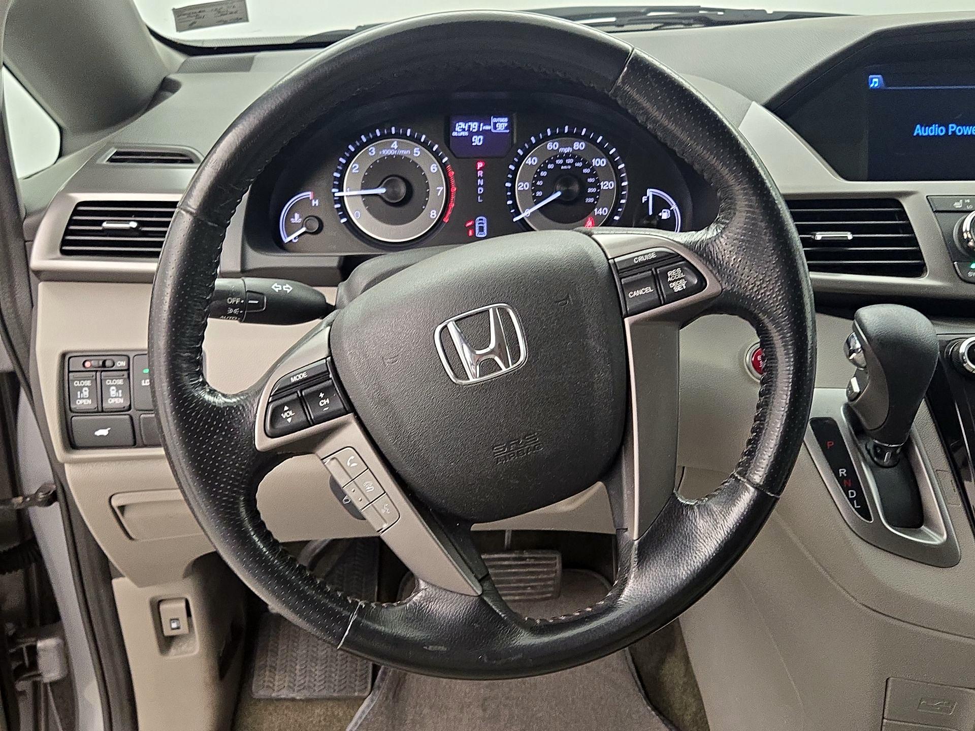 Thumbnail: 2016 Honda Odyssey - 10