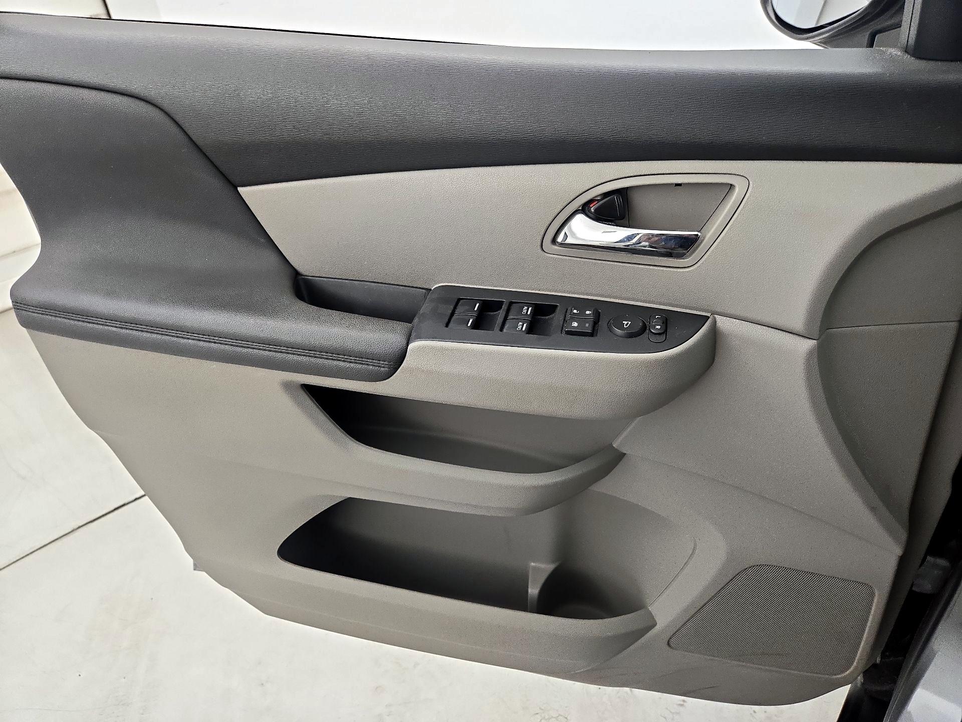 Thumbnail: 2016 Honda Odyssey - 12