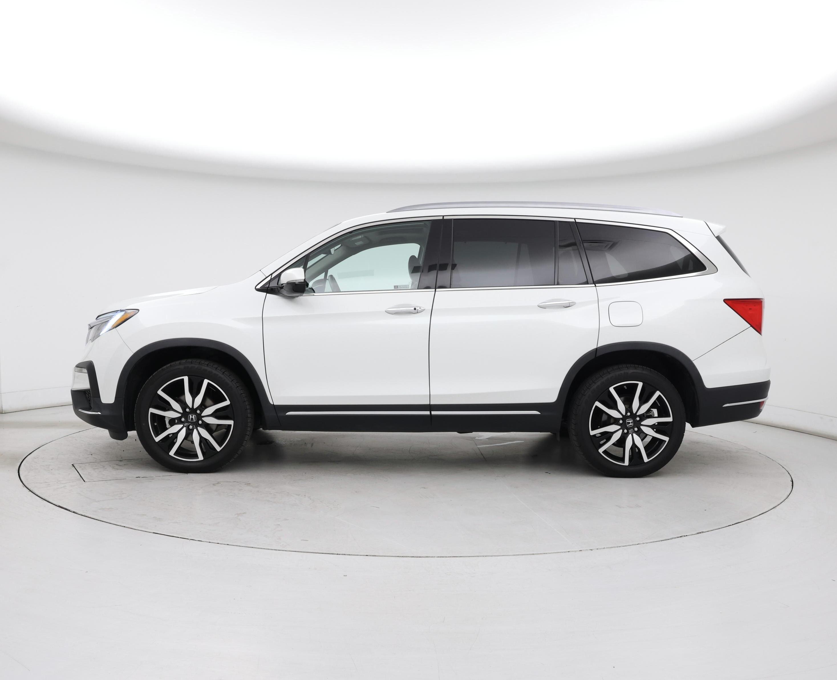 Thumbnail: 2021 Honda Pilot - 3