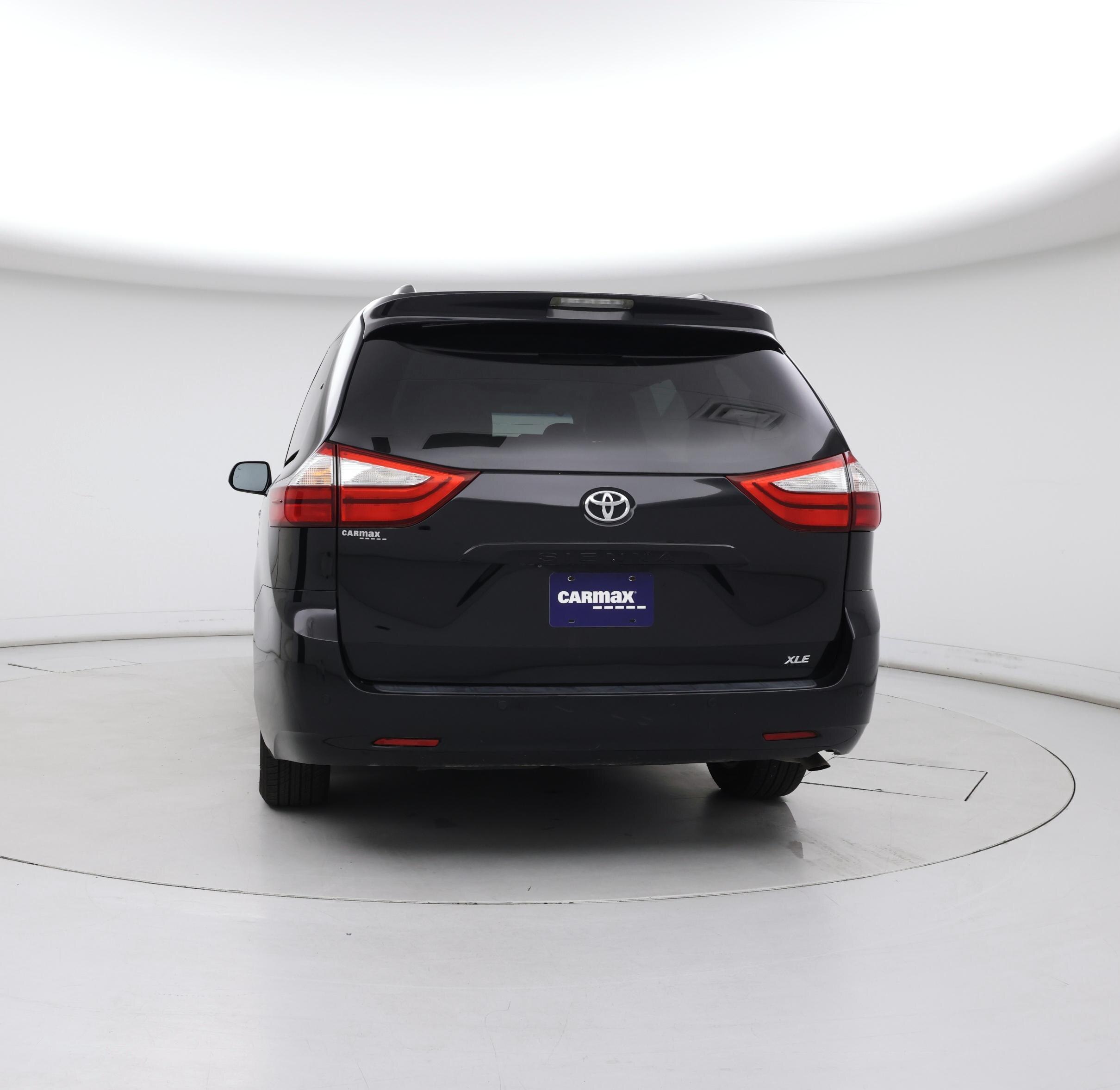 Thumbnail: 2015 Toyota Sienna - 6