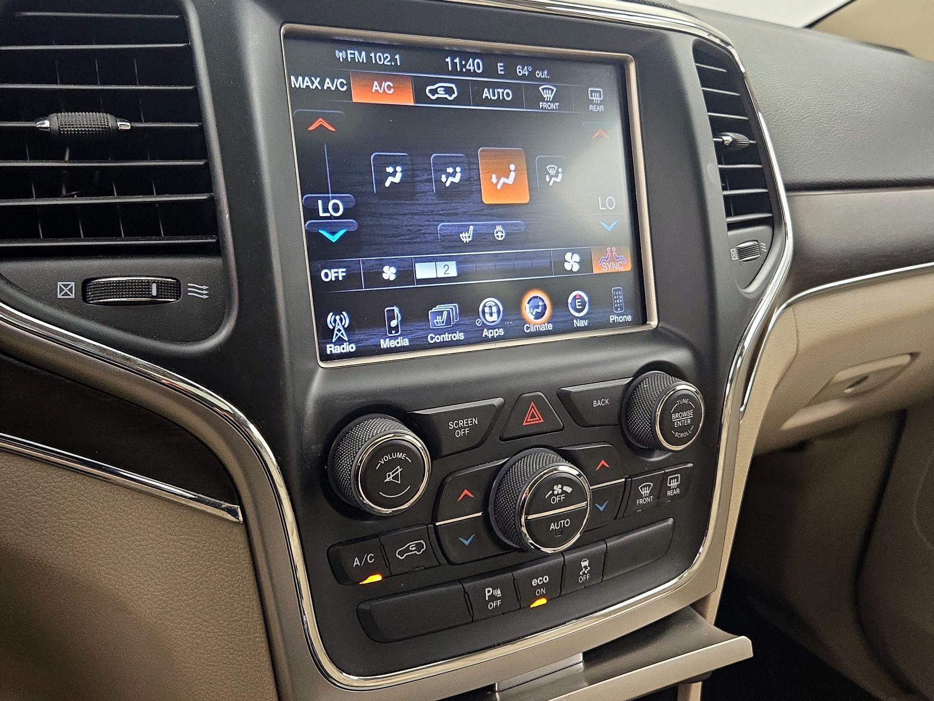 Thumbnail: 2014 Jeep Grand Cherokee - 17