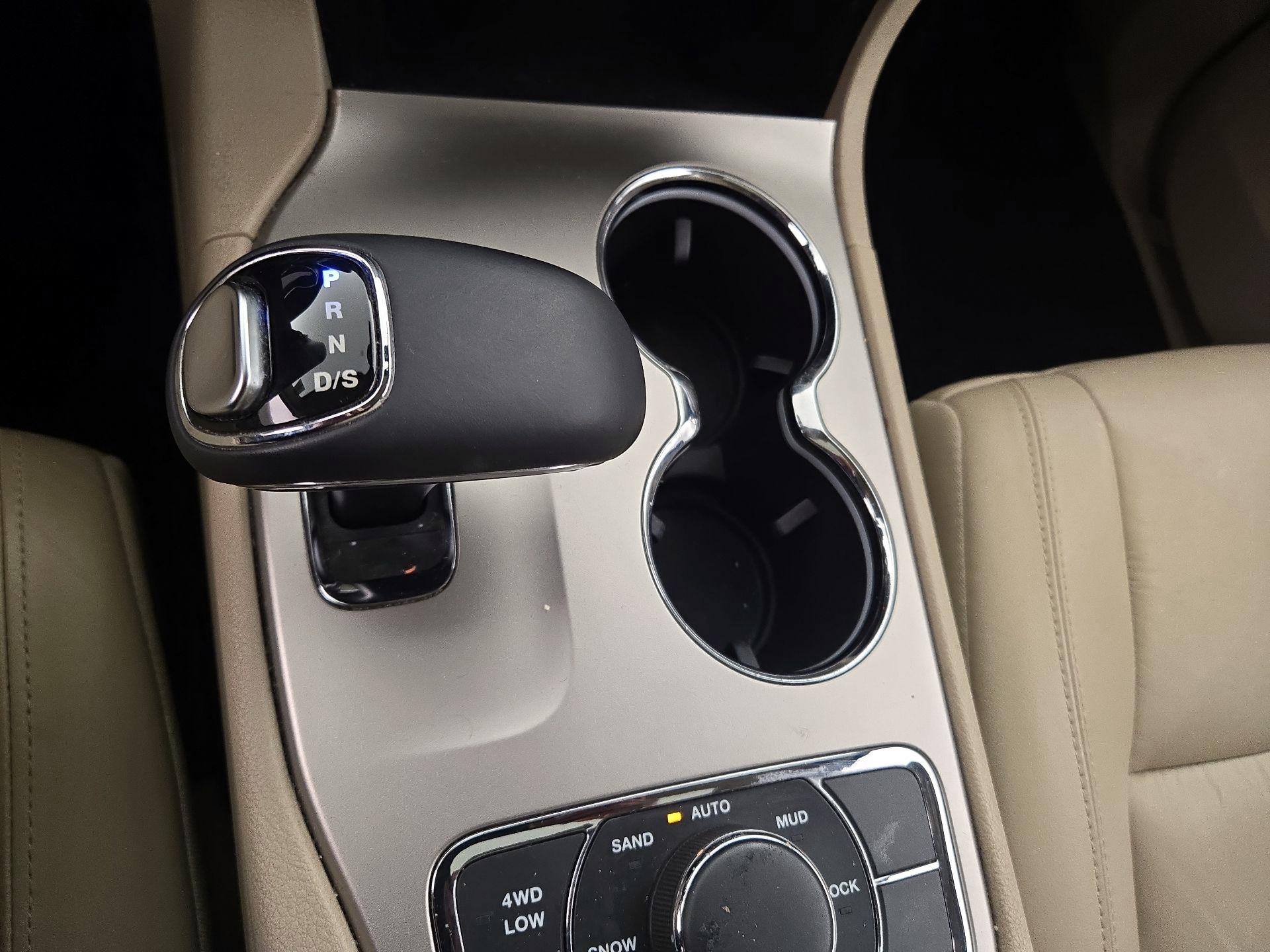 Thumbnail: 2014 Jeep Grand Cherokee - 18