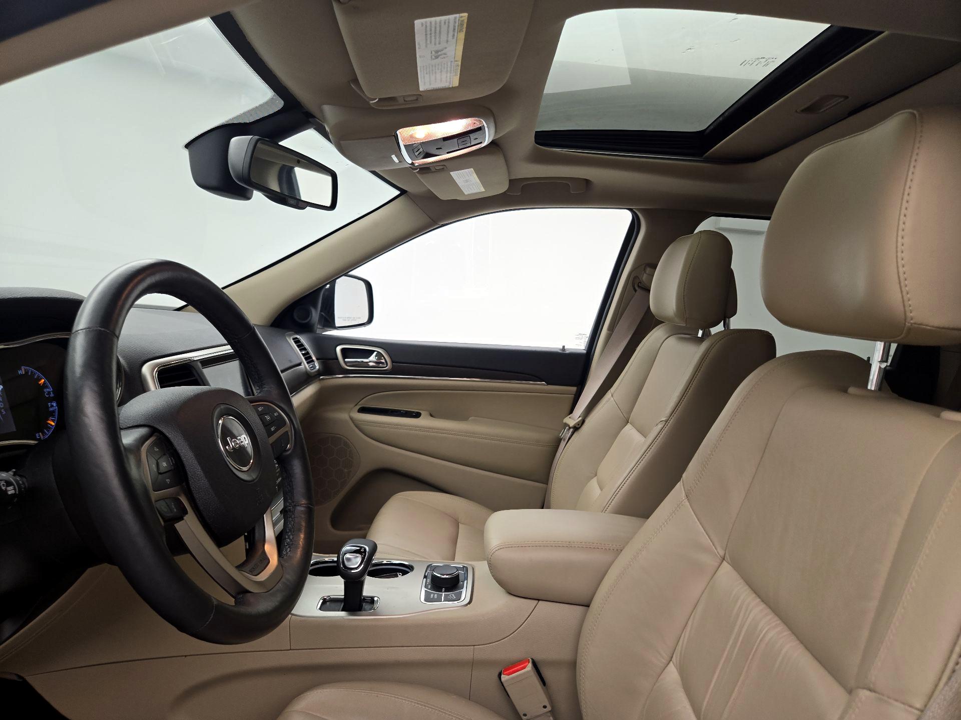 Thumbnail: 2014 Jeep Grand Cherokee - 20