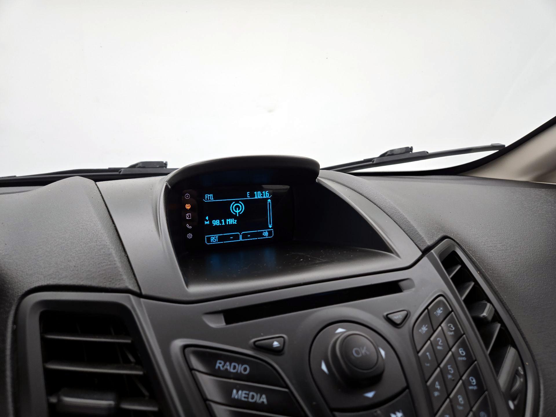 Thumbnail: 2015 Ford Fiesta - 14