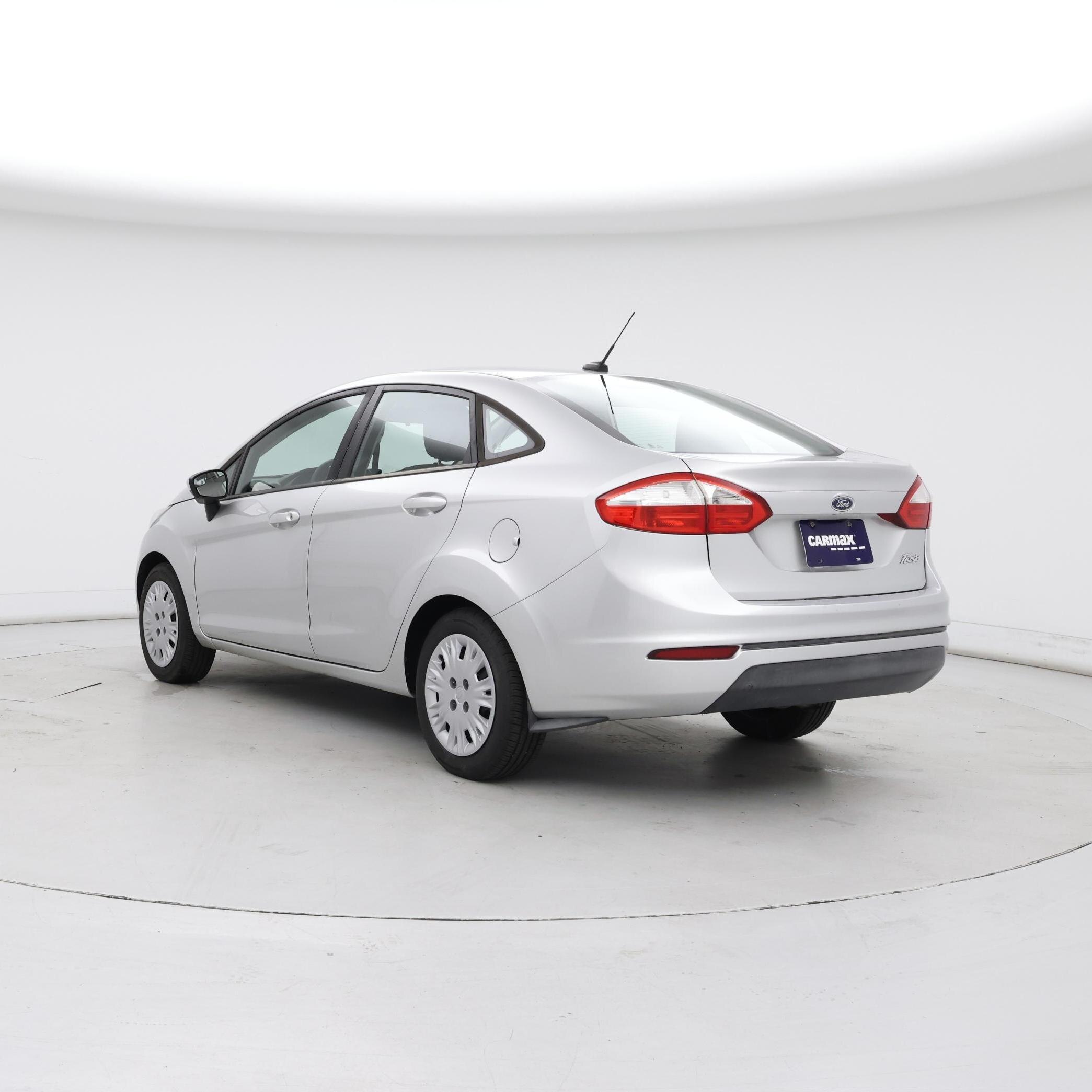 Thumbnail: 2015 Ford Fiesta - 2
