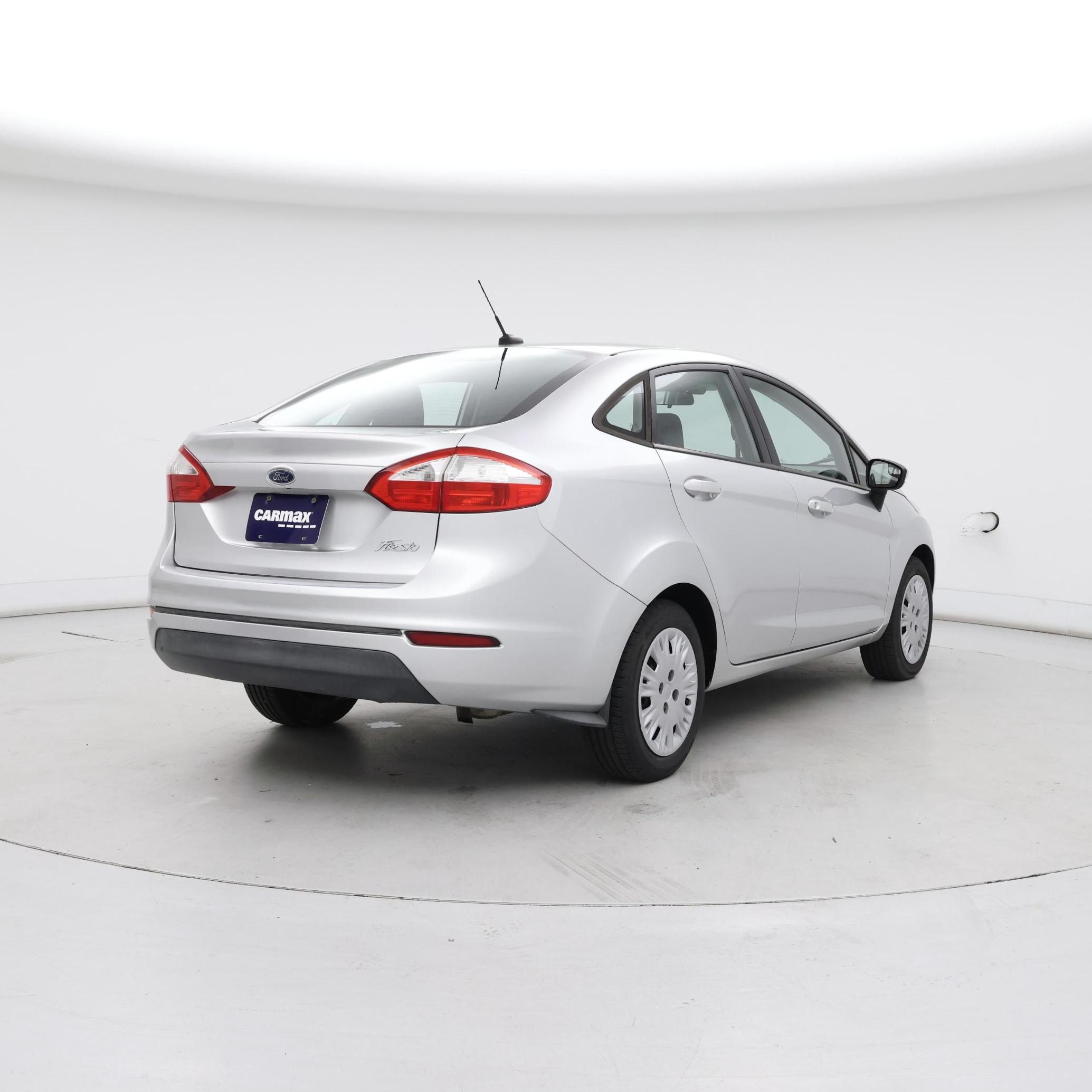 Thumbnail: 2015 Ford Fiesta - 8