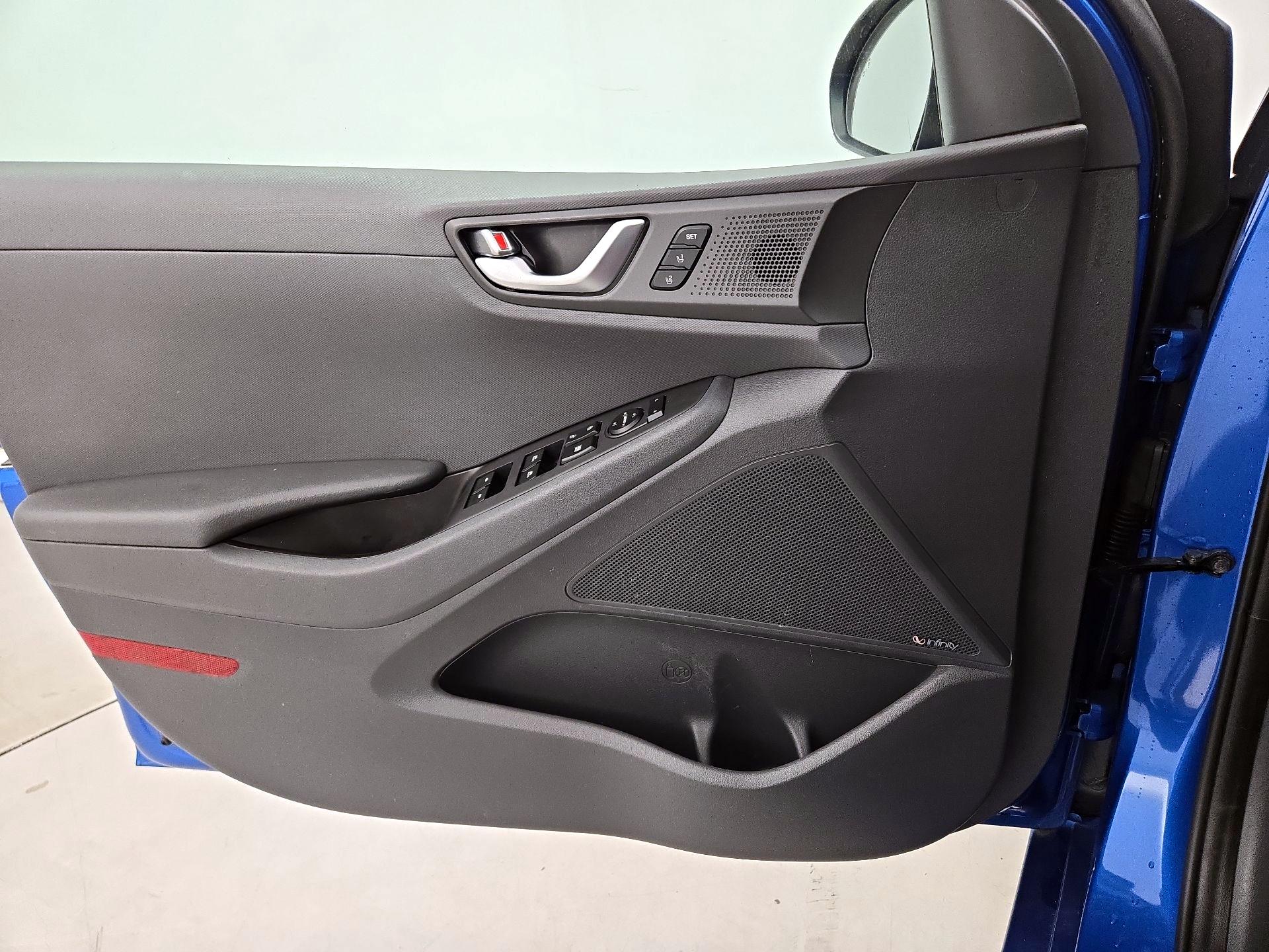 Thumbnail: 2017 Hyundai Ioniq - 12