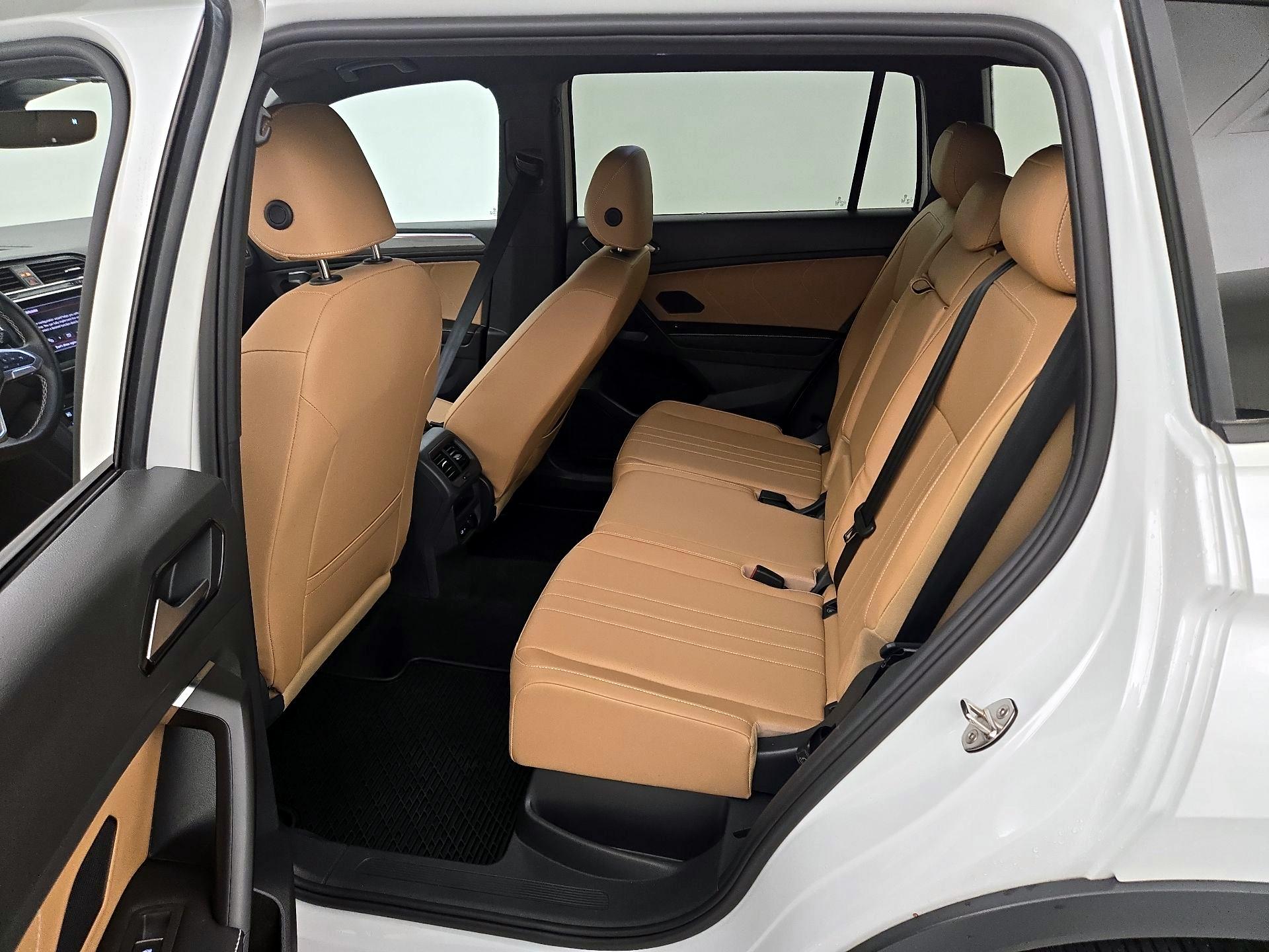 Thumbnail: 2023 Volkswagen Tiguan - 20