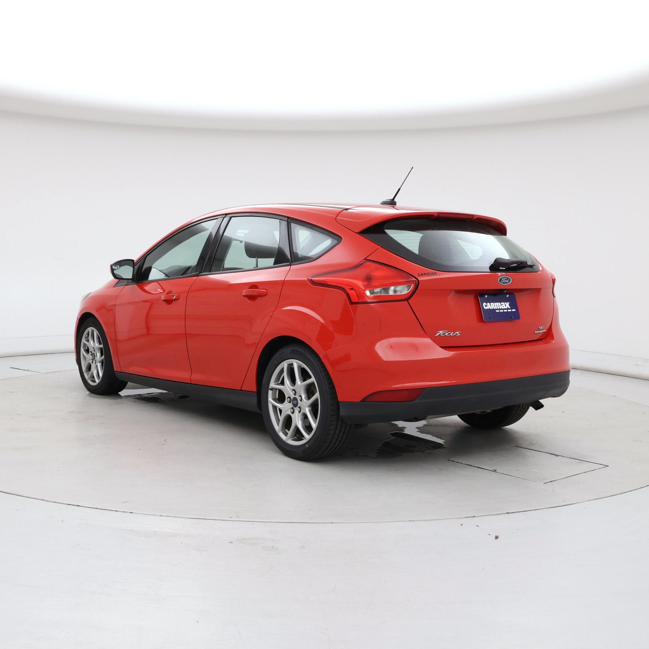 Thumbnail: 2015 Ford Focus - 2
