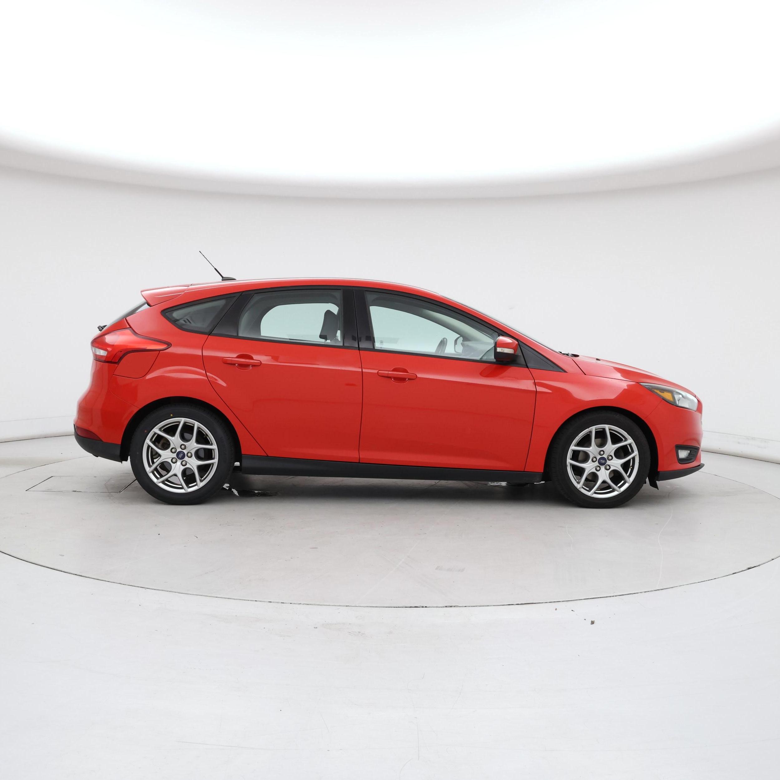 Thumbnail: 2015 Ford Focus - 7
