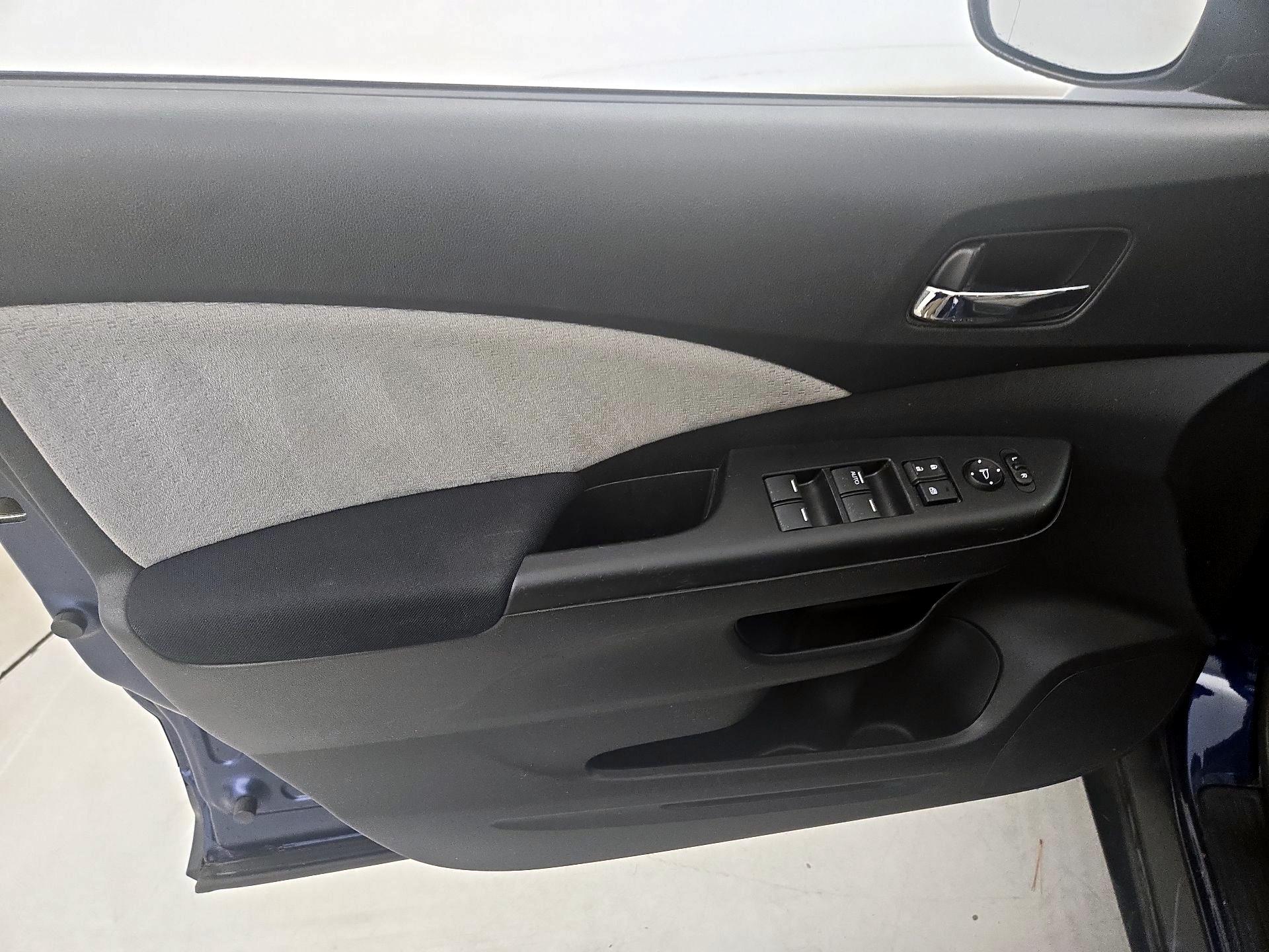 Thumbnail: 2015 Honda CR-V - 12