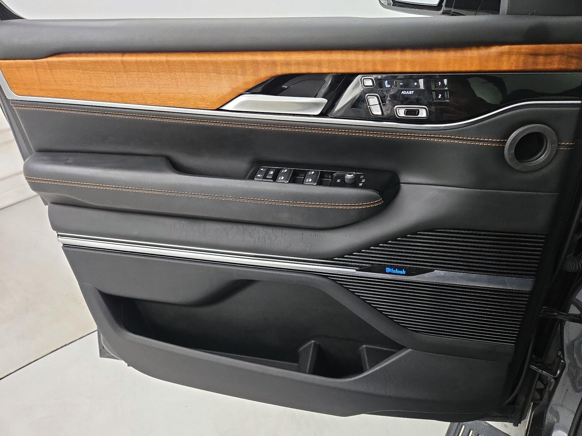 Thumbnail: 2022 Jeep Grand Wagoneer - 12