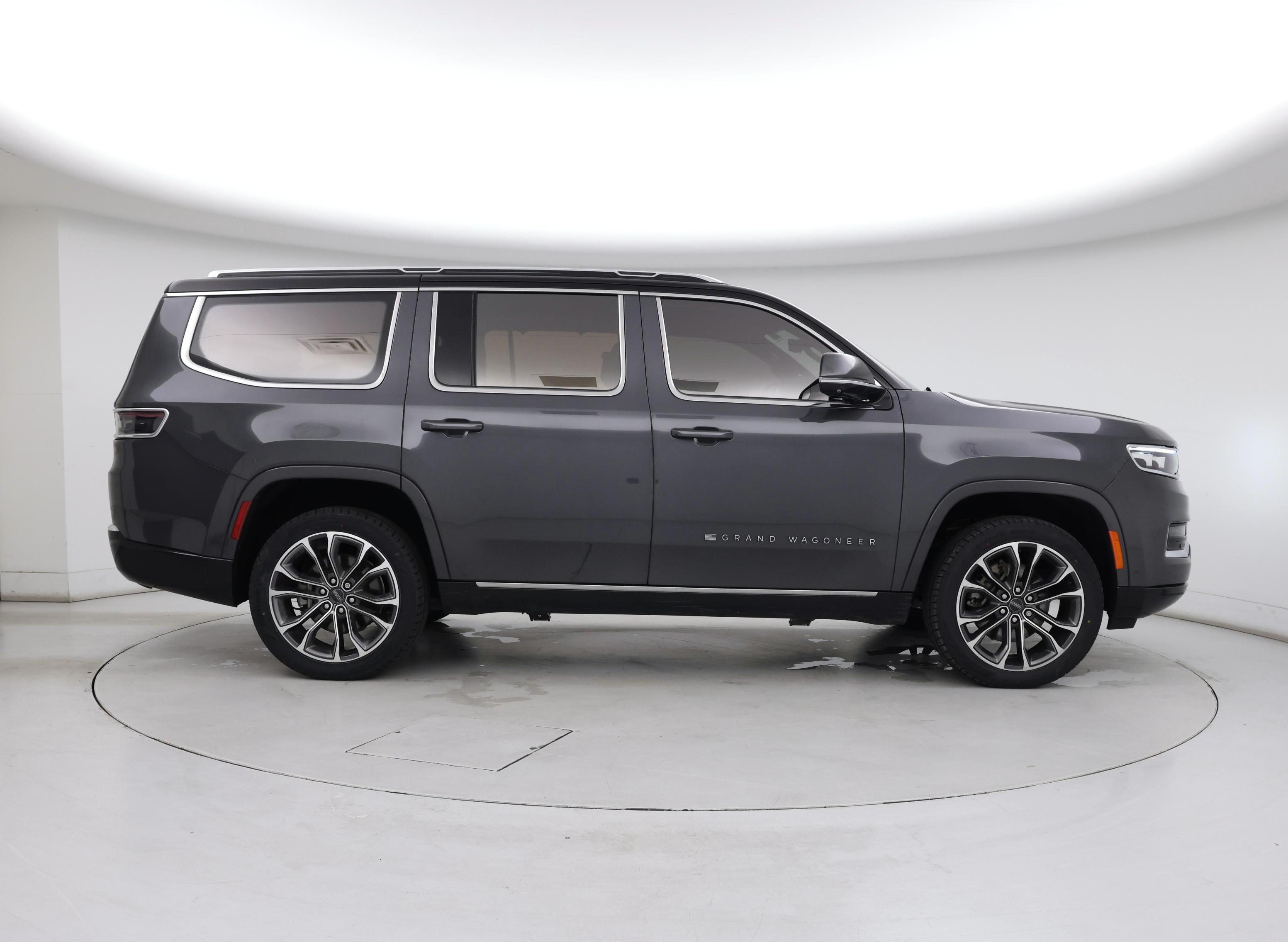 Thumbnail: 2022 Jeep Grand Wagoneer - 7