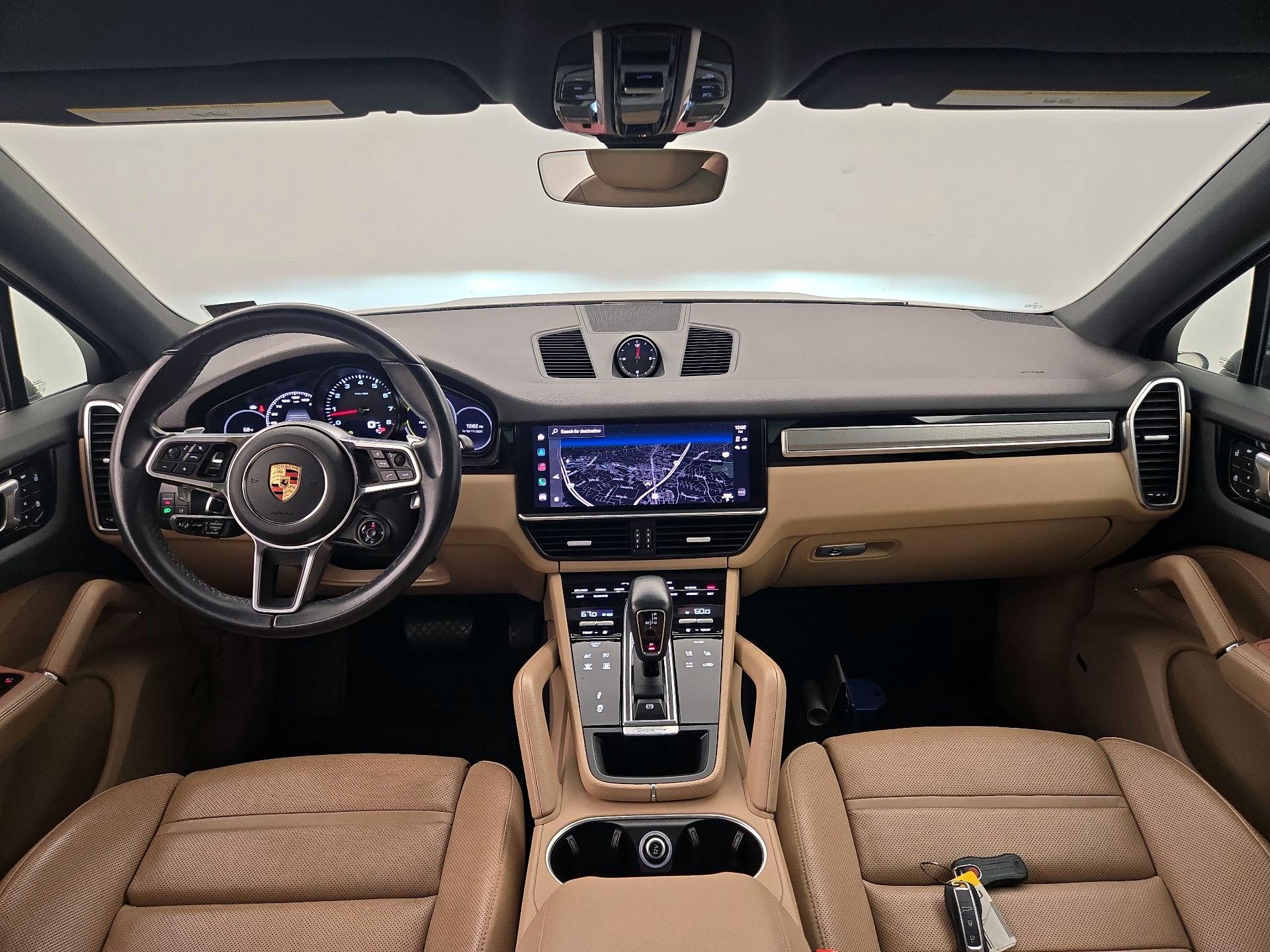 Thumbnail: 2023 Porsche Cayenne - 9