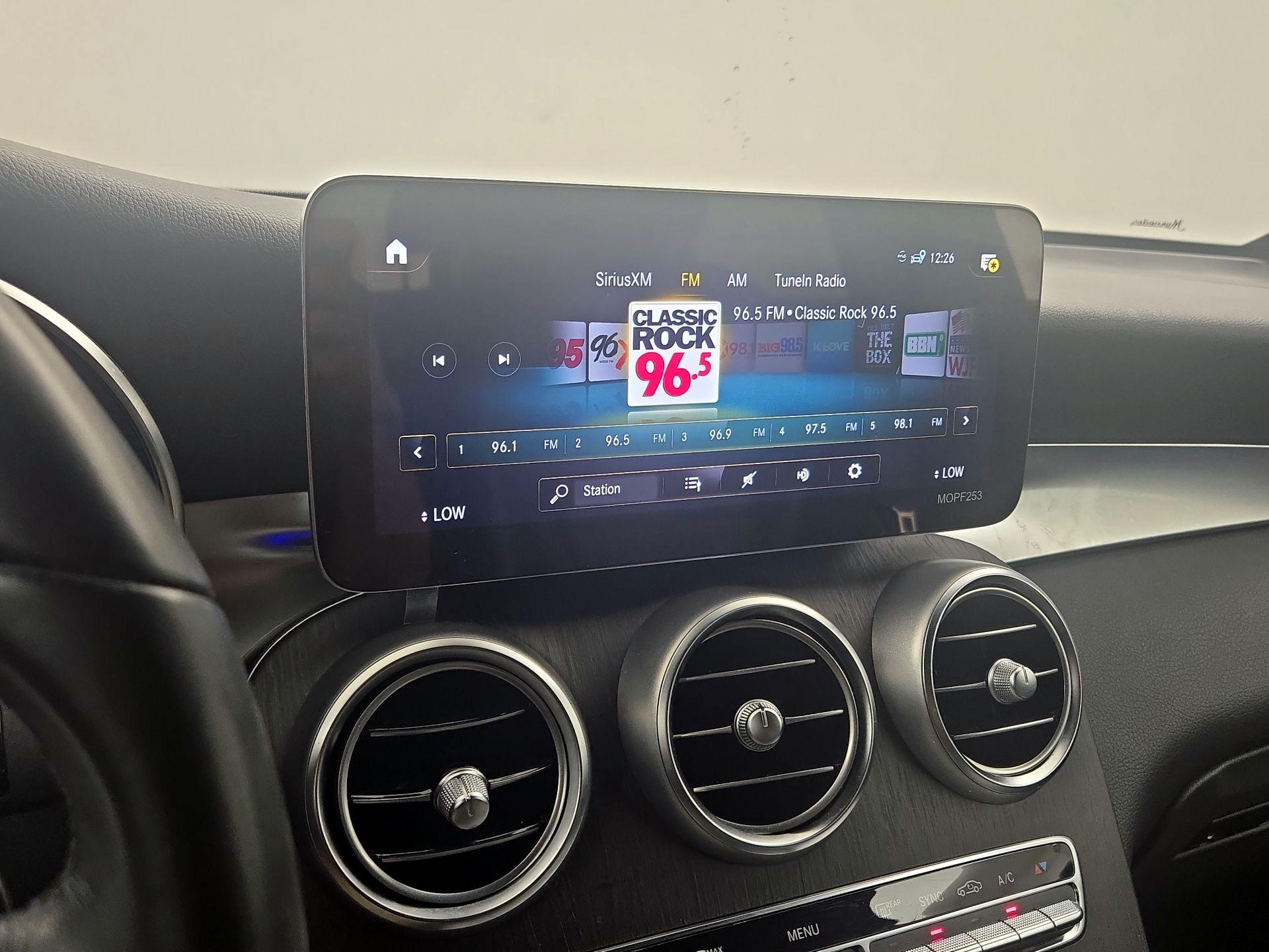 Thumbnail: 2022 Mercedes-Benz GLC - 16